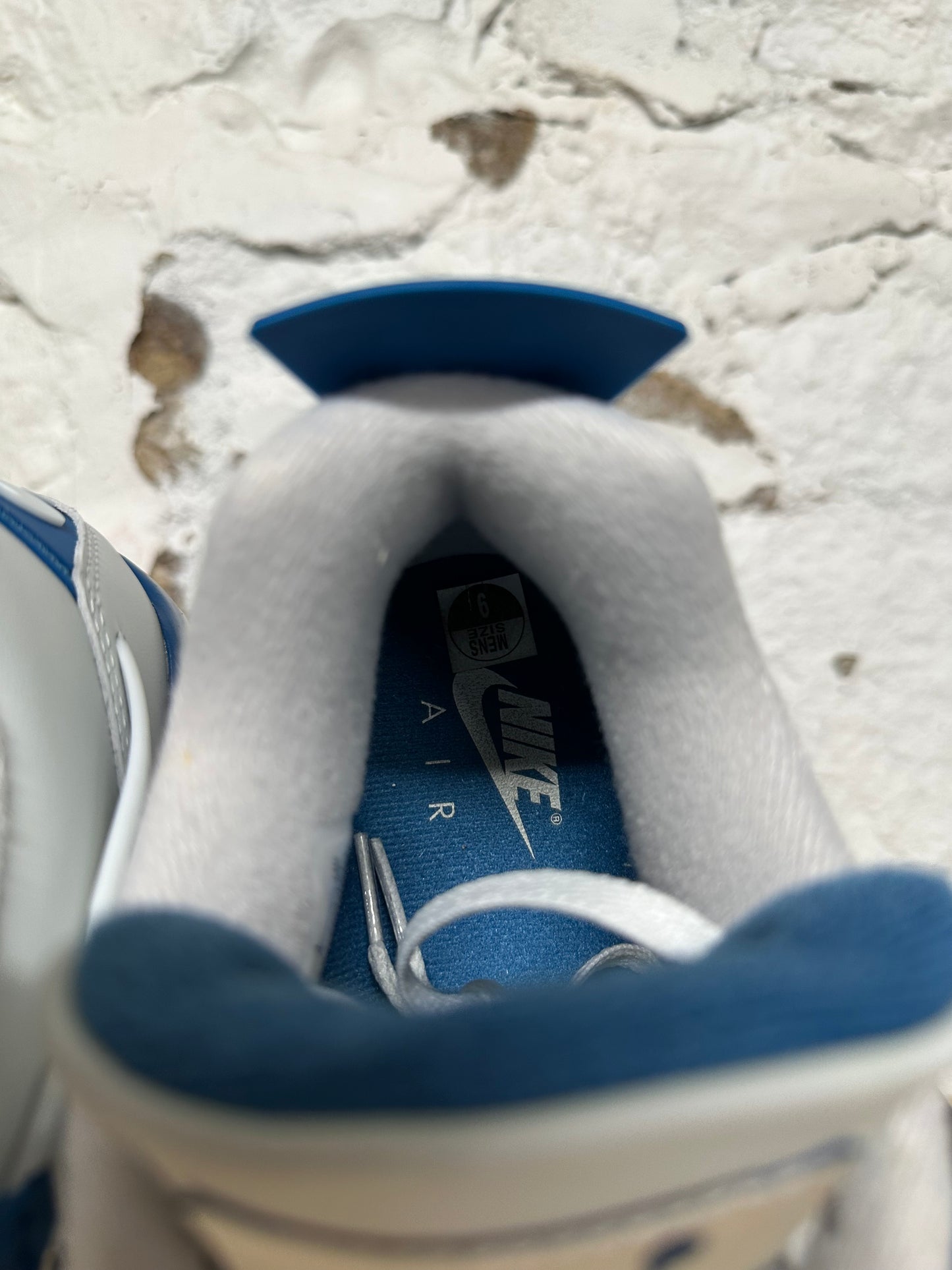 Air Jordan 4 Military Blue Sz 9