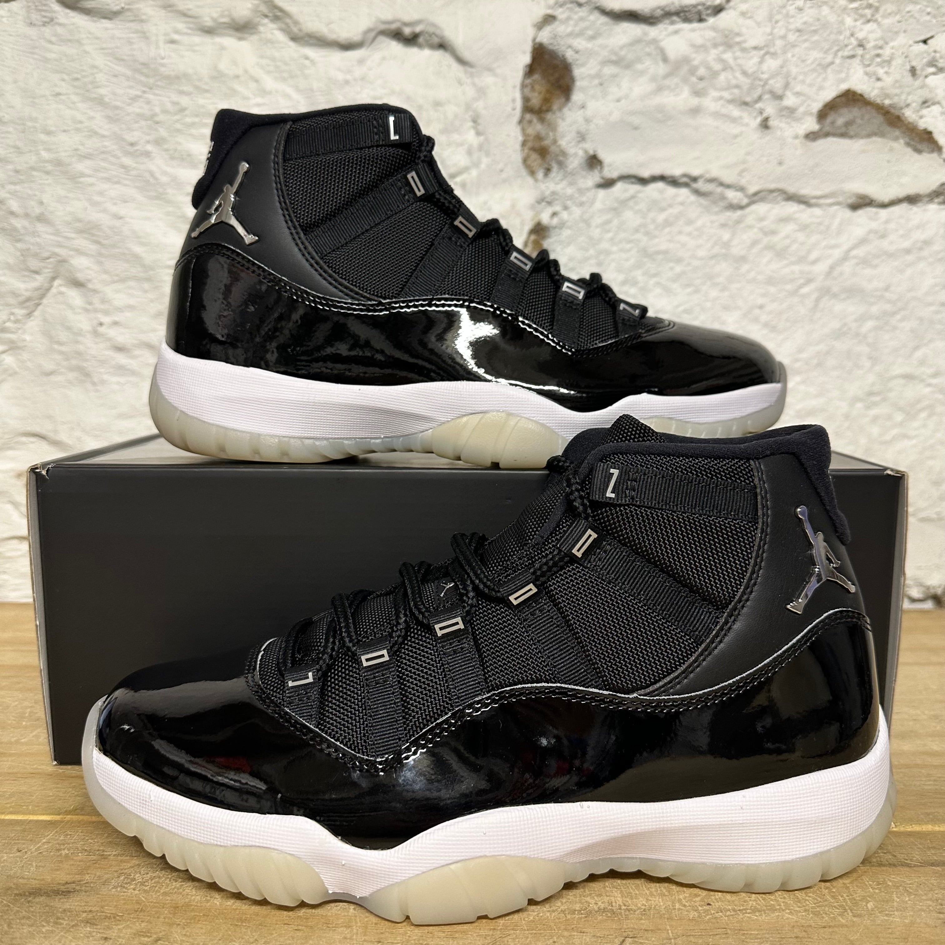 Air Jordan 11 High Jubilee Sz 9.5 DS