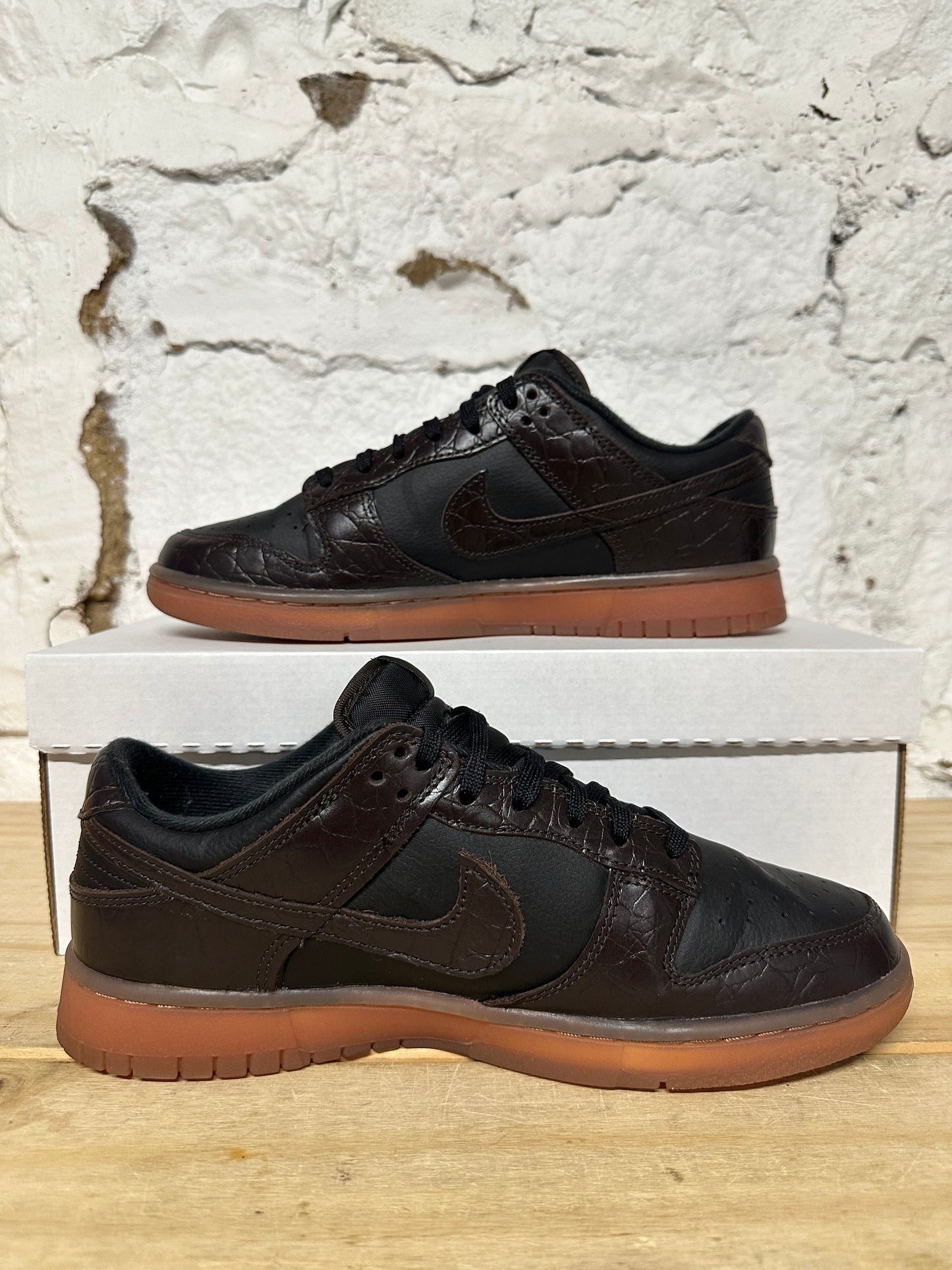 Nike Dunk Low Velvet Brown Black Sz 9