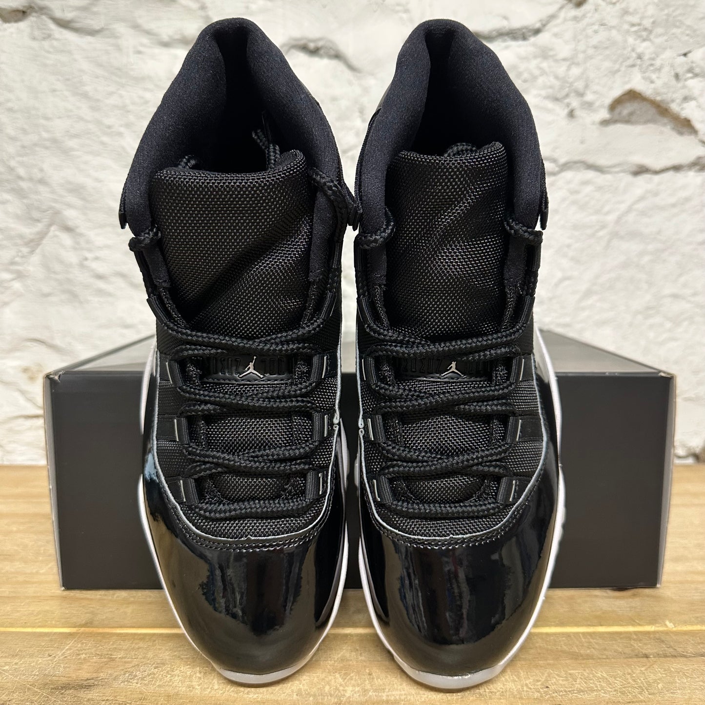 Air Jordan 11 High Jubilee Sz 9.5 DS