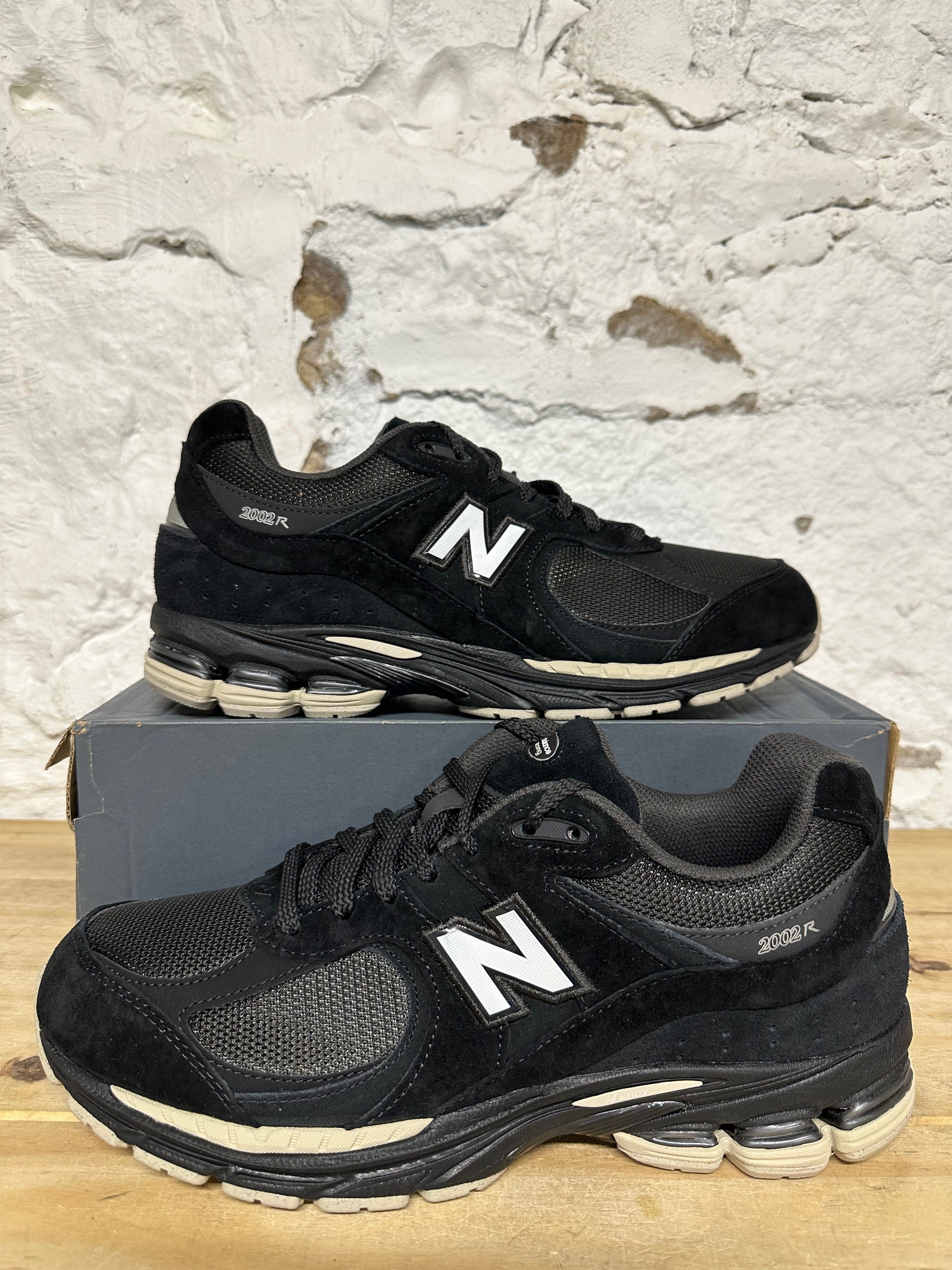 New Balance 2002R Black Silver Sz 12 DS