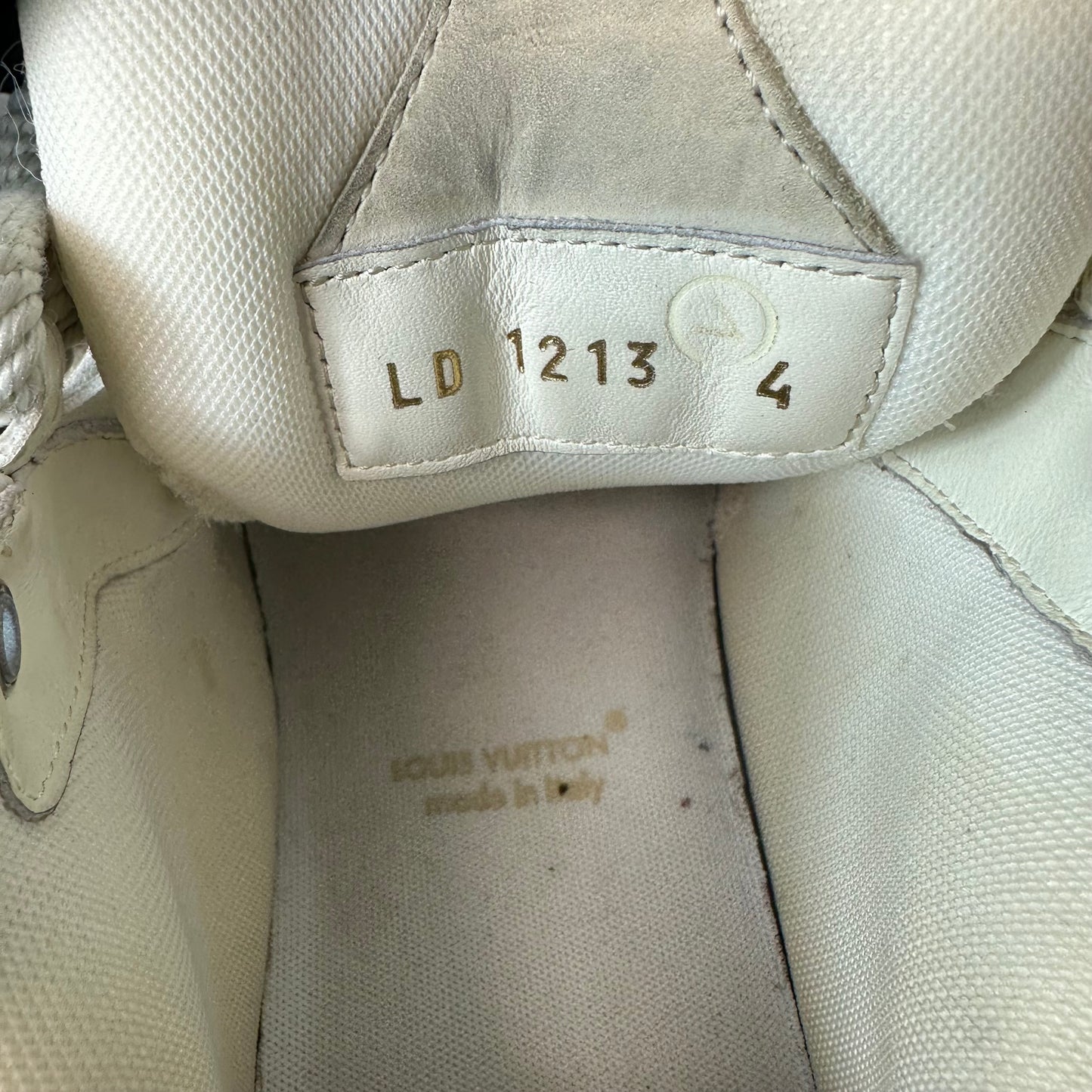 Louis Vuitton Biege Cream Skate Sneaker Sz 5.5 (4LV)