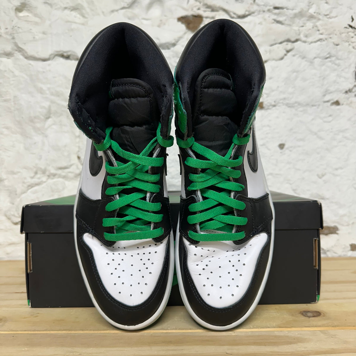 Air Jordan 1 High Lucky Green Sz 9