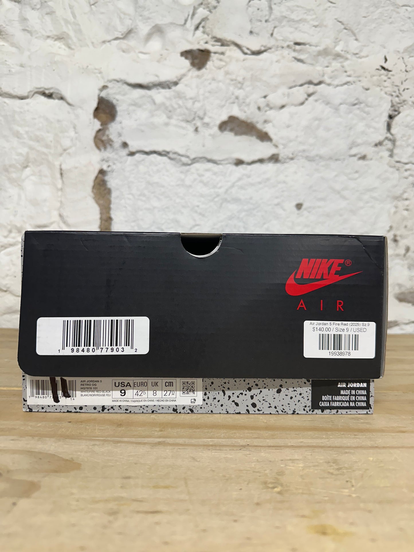 Air Jordan 5 Fire Red Black Tongue (2025) Sz 9