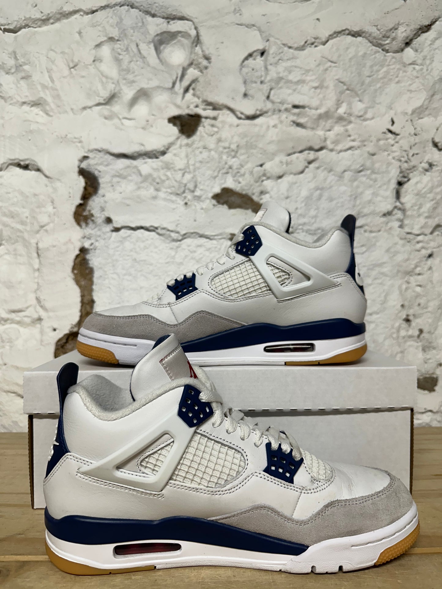 Air Jordan 4 SB Navy Sz 8