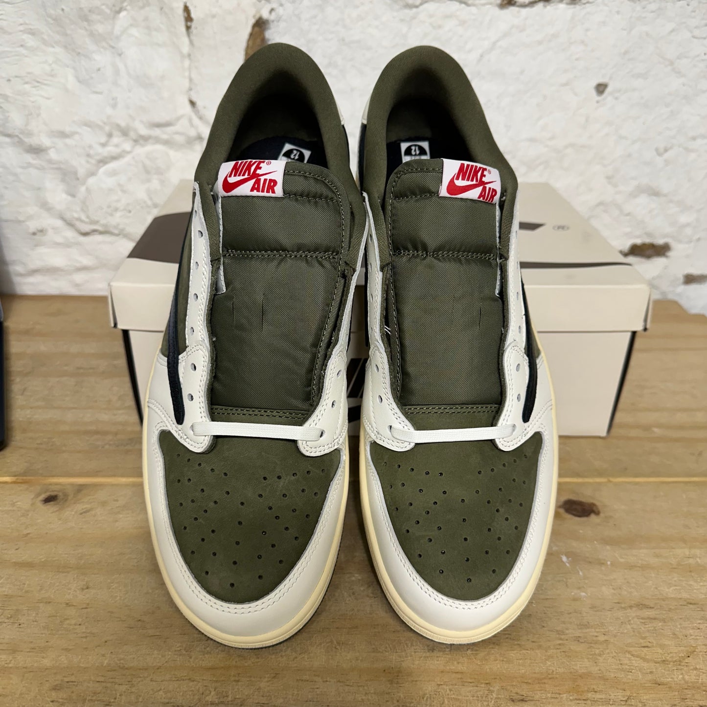 Air Jordan 1 Low Travis Scott Medium Olive Sz 12 DS