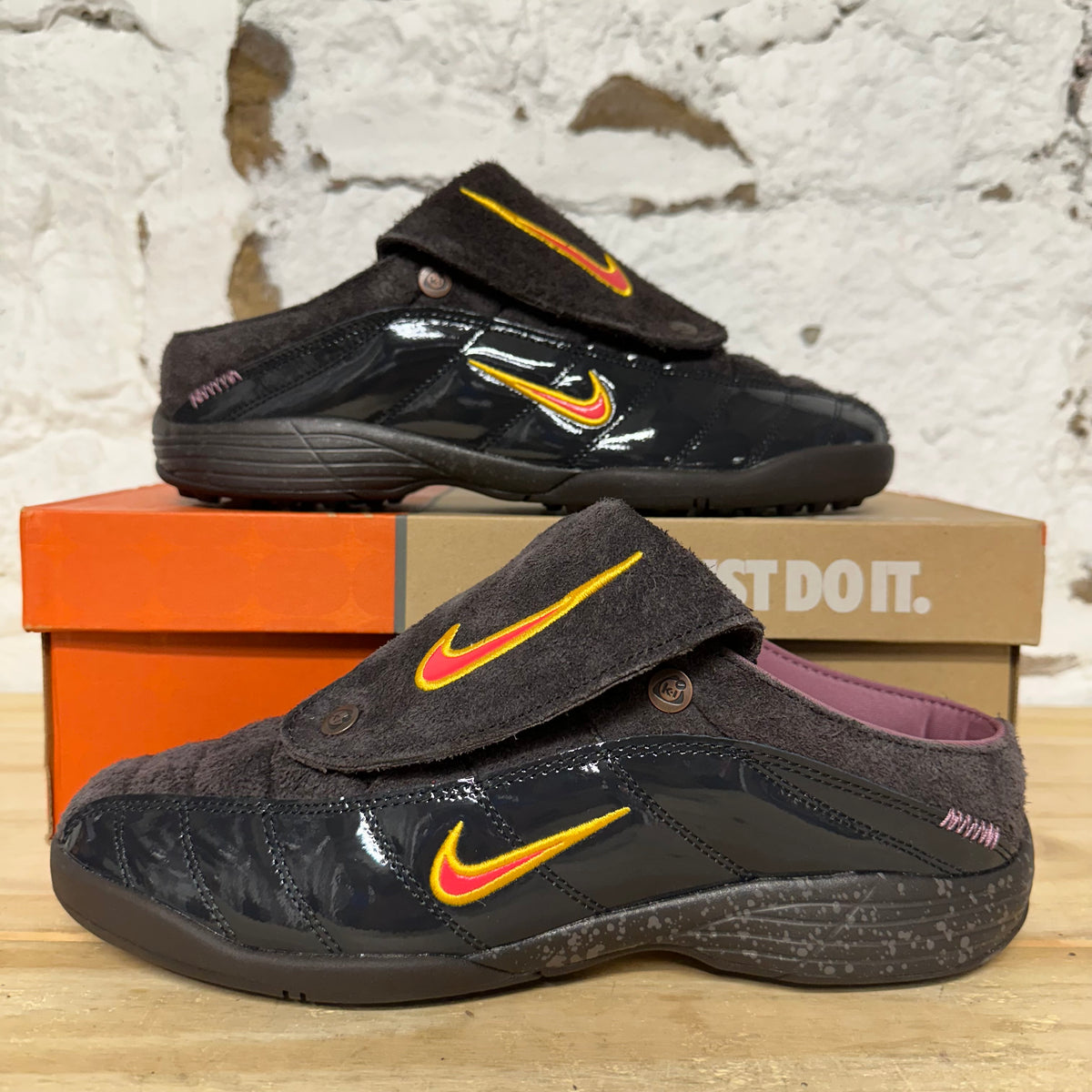 Nike Total 90 Mule Kids of Immigrants Velvet Brown Sz 10.5 DS