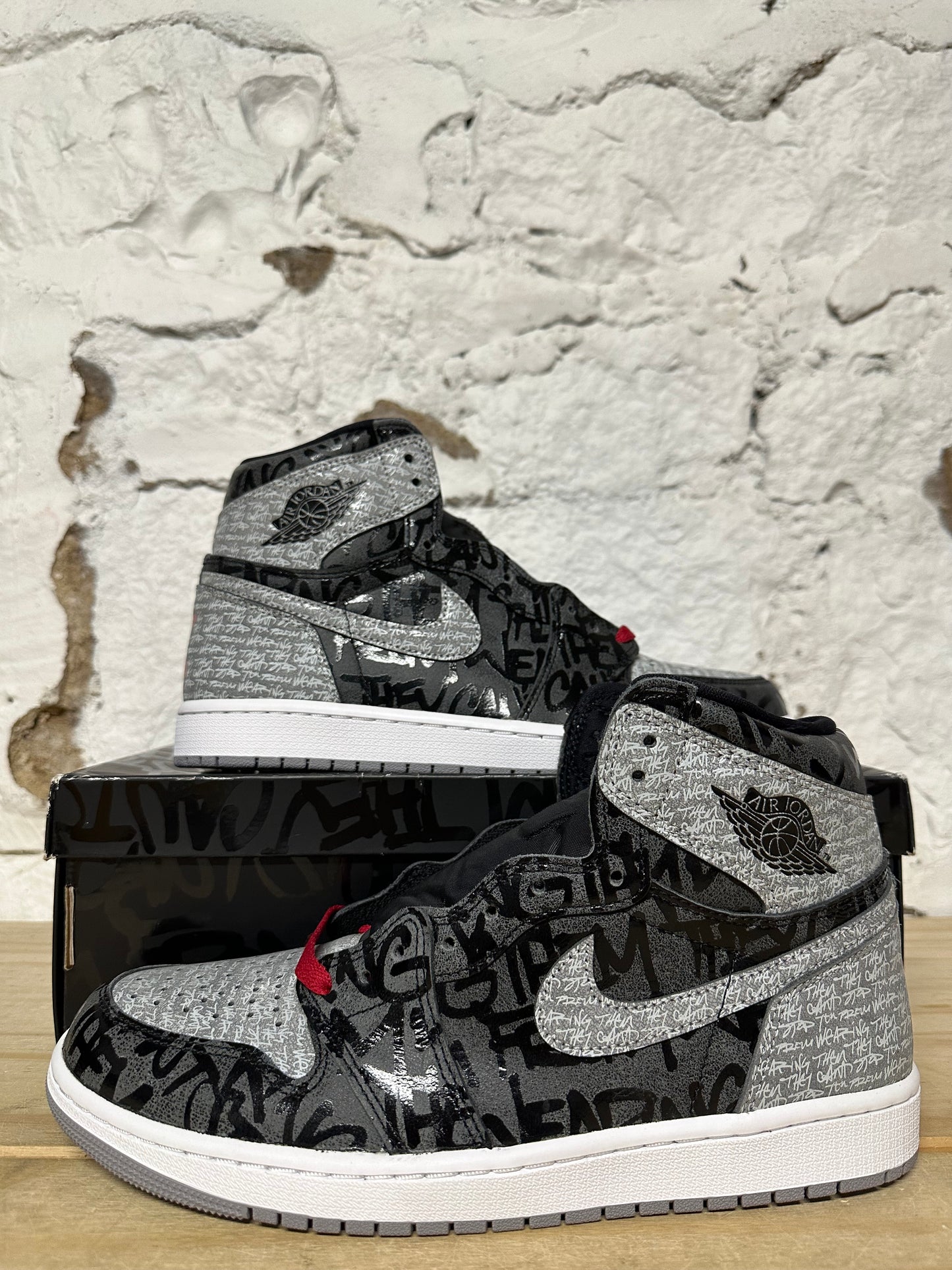 Air Jordan 1 High Rebellionaire Sz 10 DS