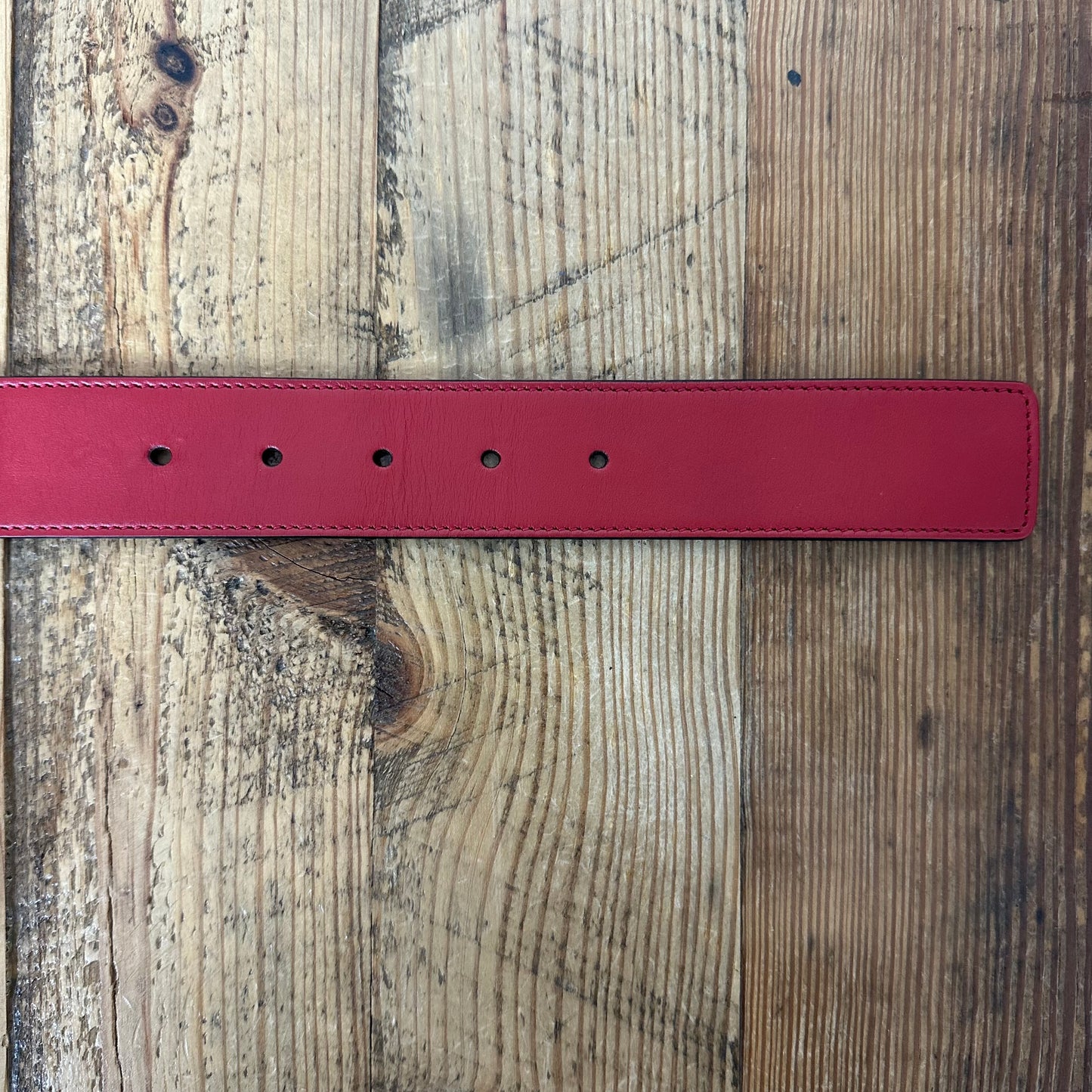 Gucci Silver GG Buckle Red Belt Sz (90/36)