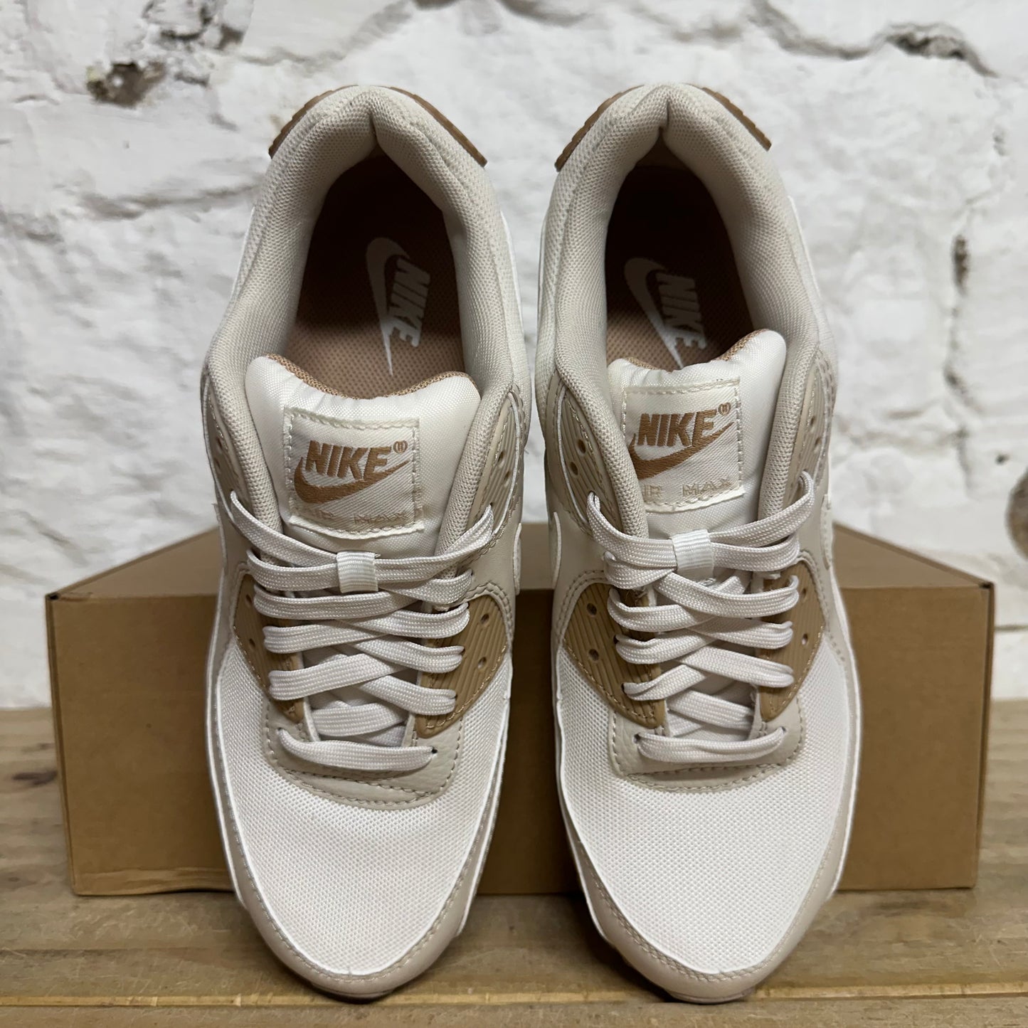 Nike Air Max 90 Phantom Light Orewood Brown Sz 7 (8.5W) DS