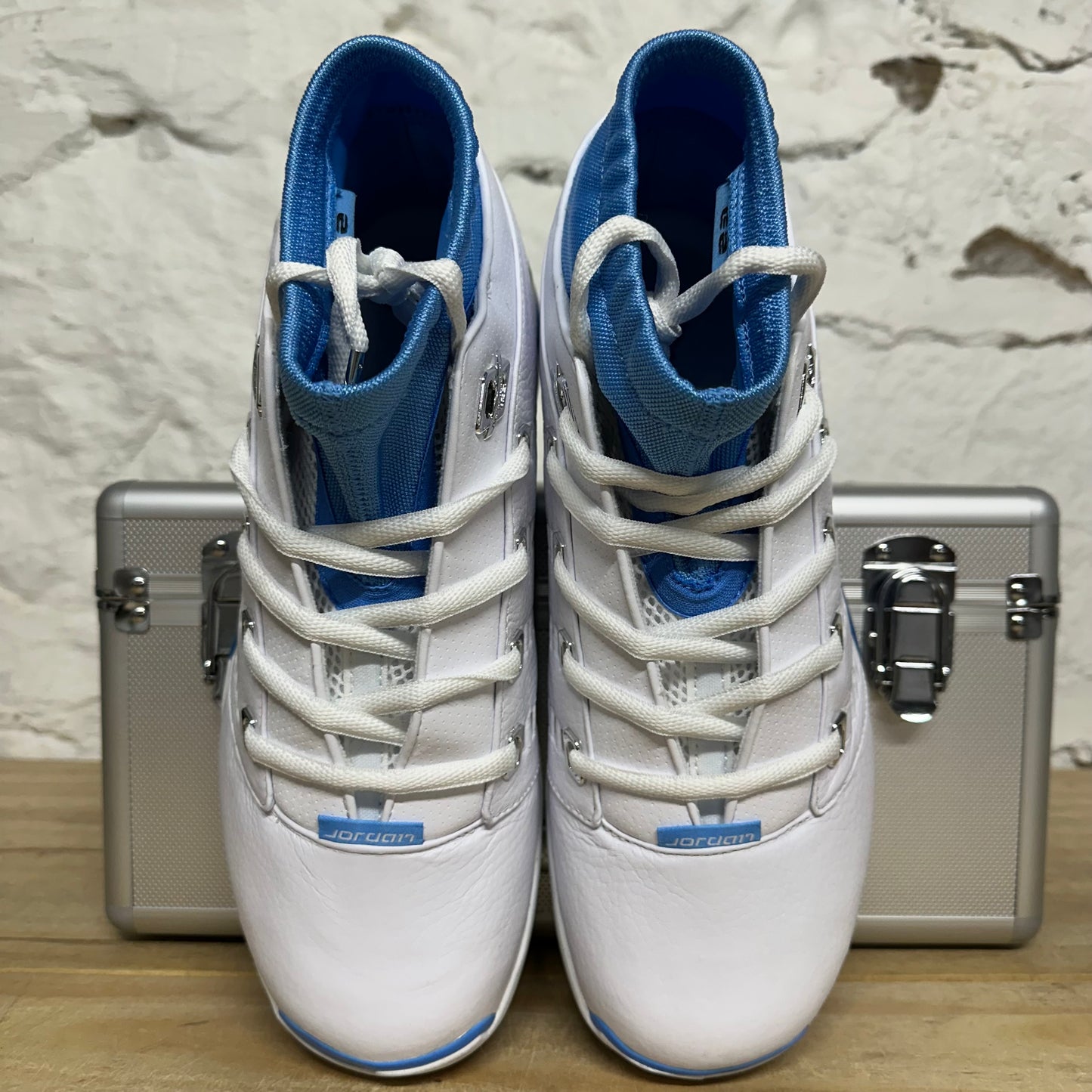 Air Jordan 17 University Blue Sz 10