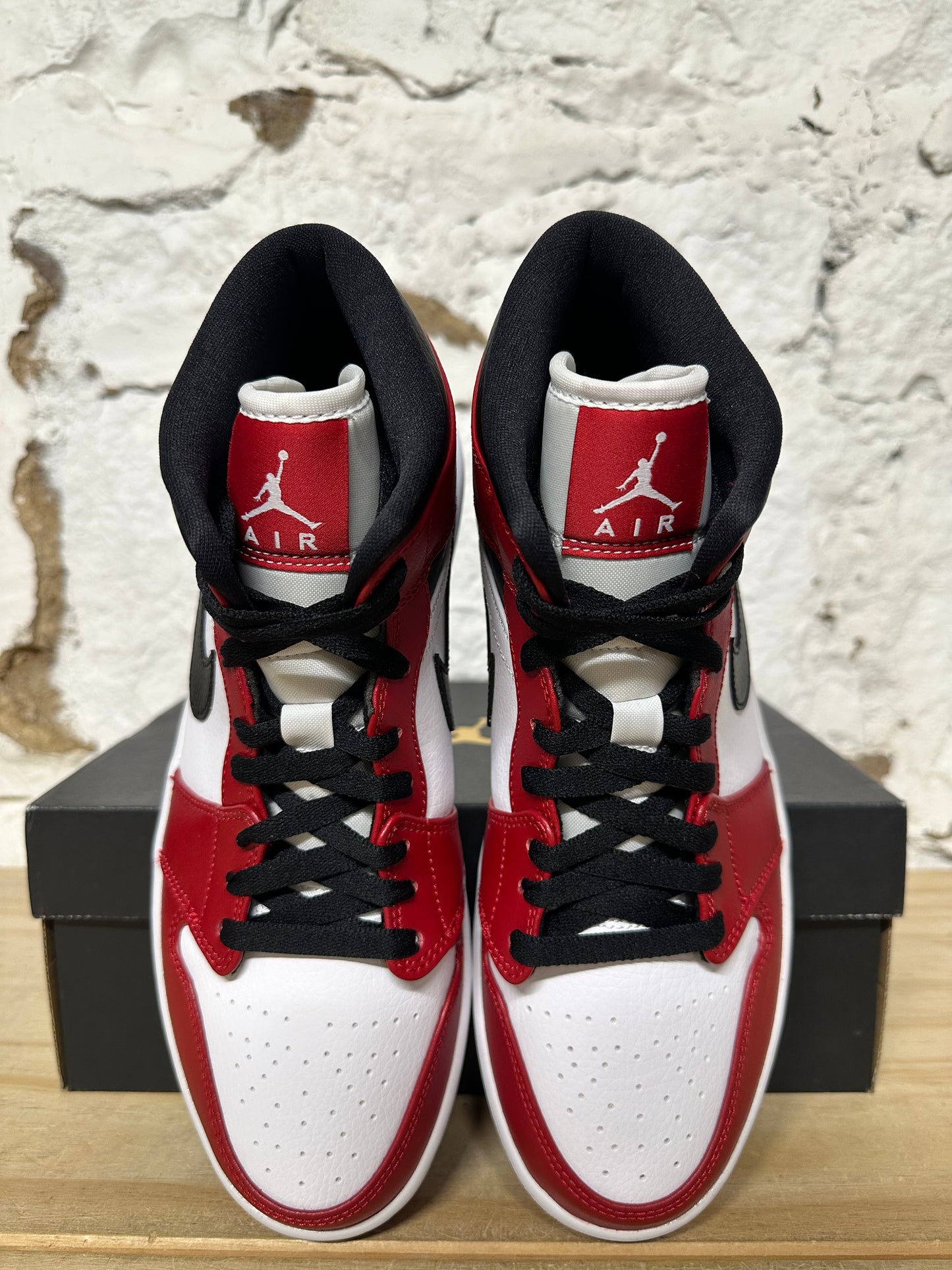 Air Jordan 1 Mid Chicago Sz 9 DS
