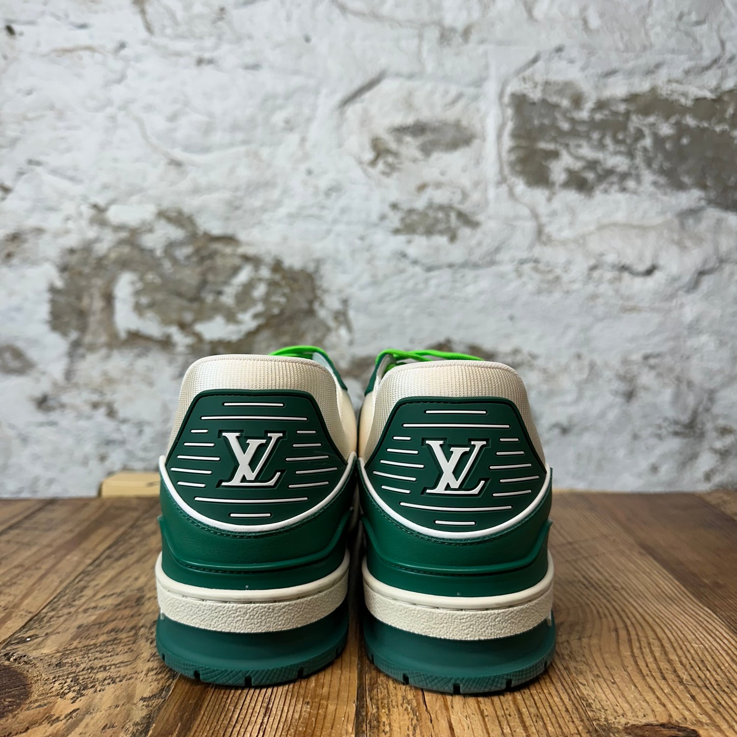 Louis Vuitton Green White Trainer Sneaker Sz 10.5 (9LV)