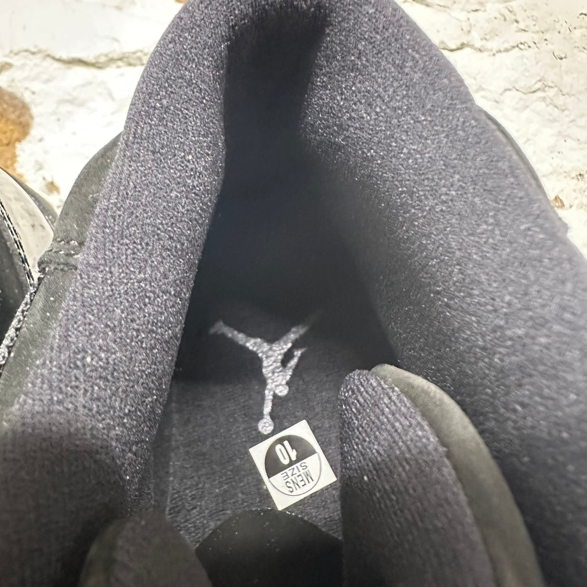 Air Jordan 11 High Cap and Gown (2018) Sz 10 DS