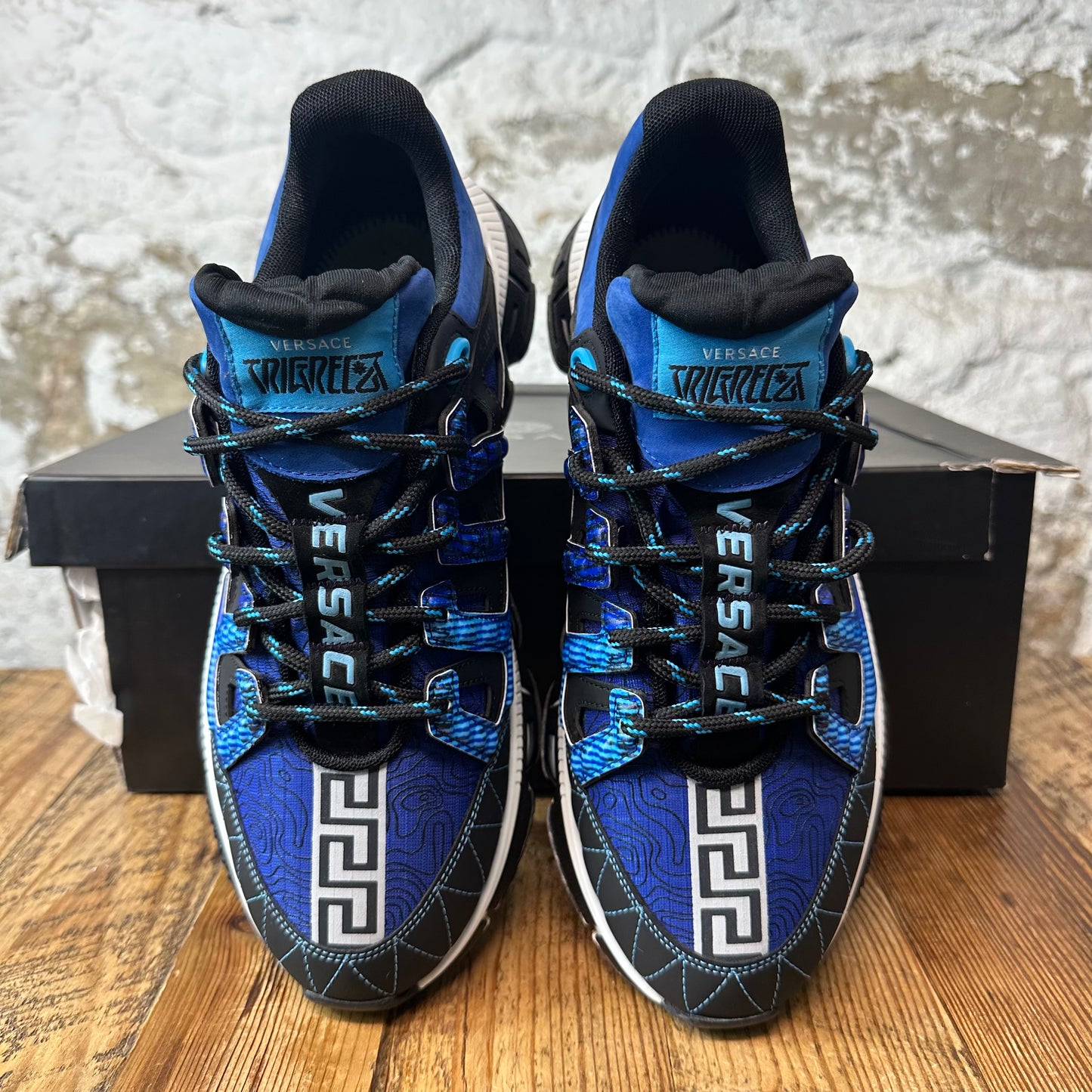 Versace Trigreca Gradient Blue Black Sneaker Sz 8.5 (41.5)