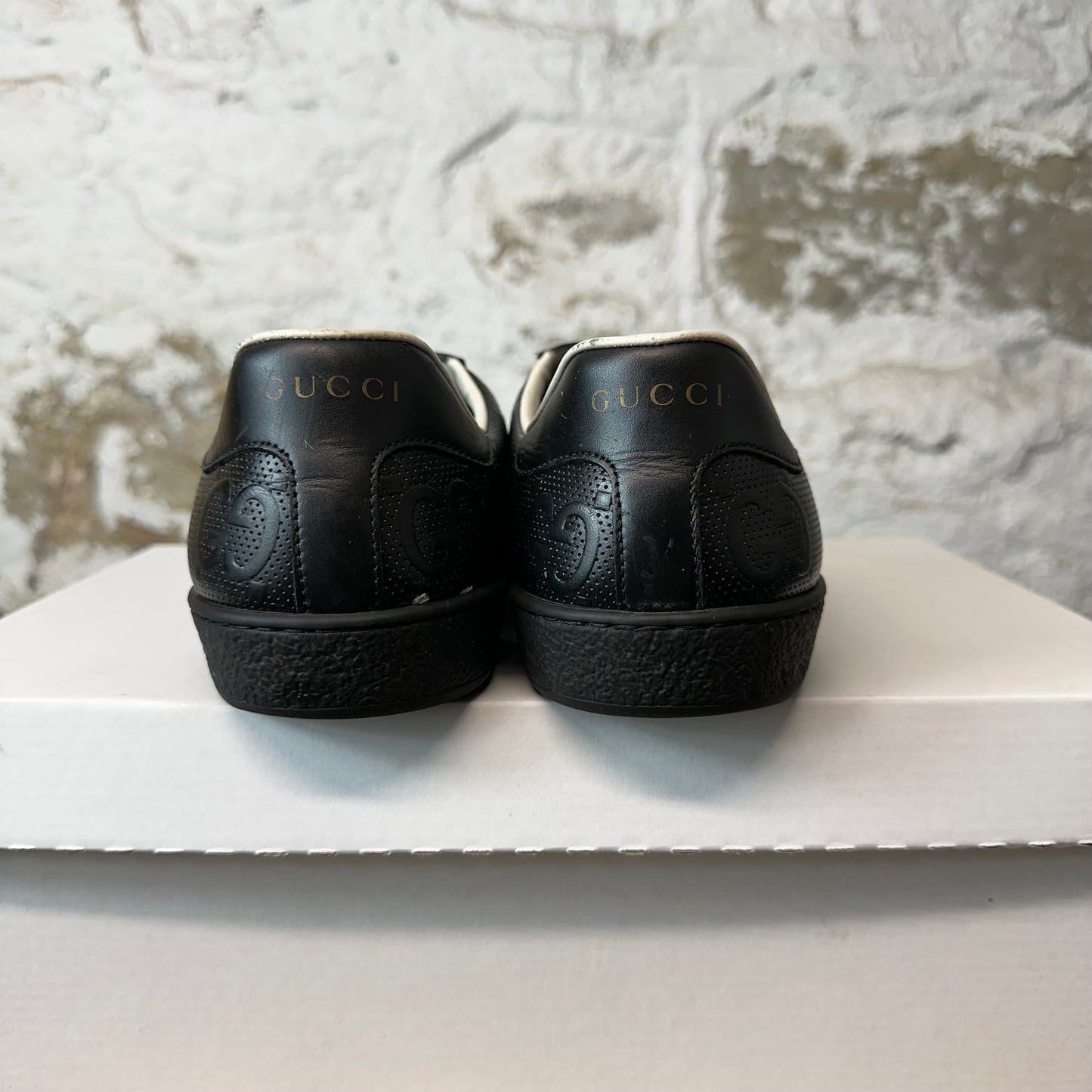 Gucci Black GG Embossed Ace Sneaker Sz 7