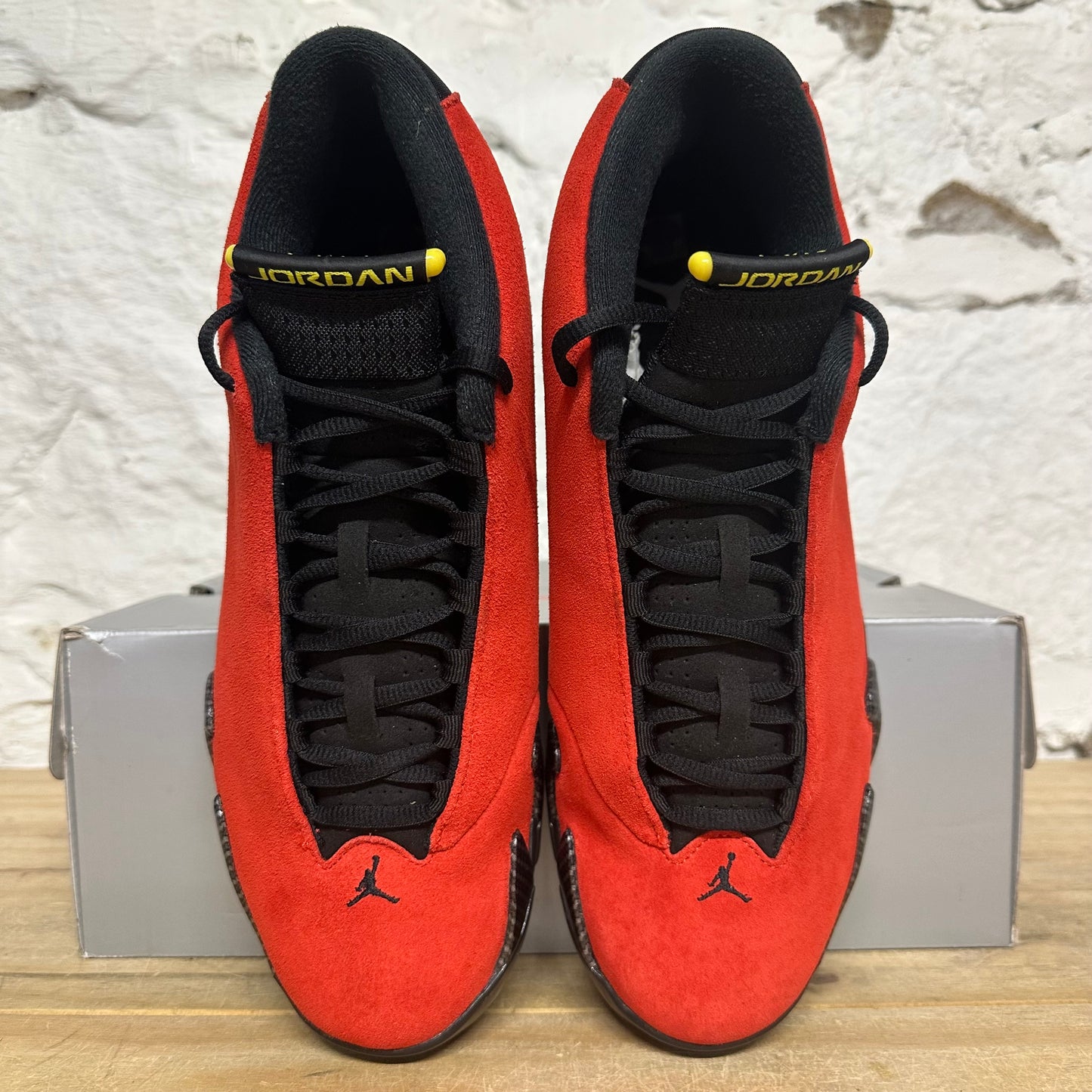Air Jordan 14 Ferrari (2025) Sz 10.5