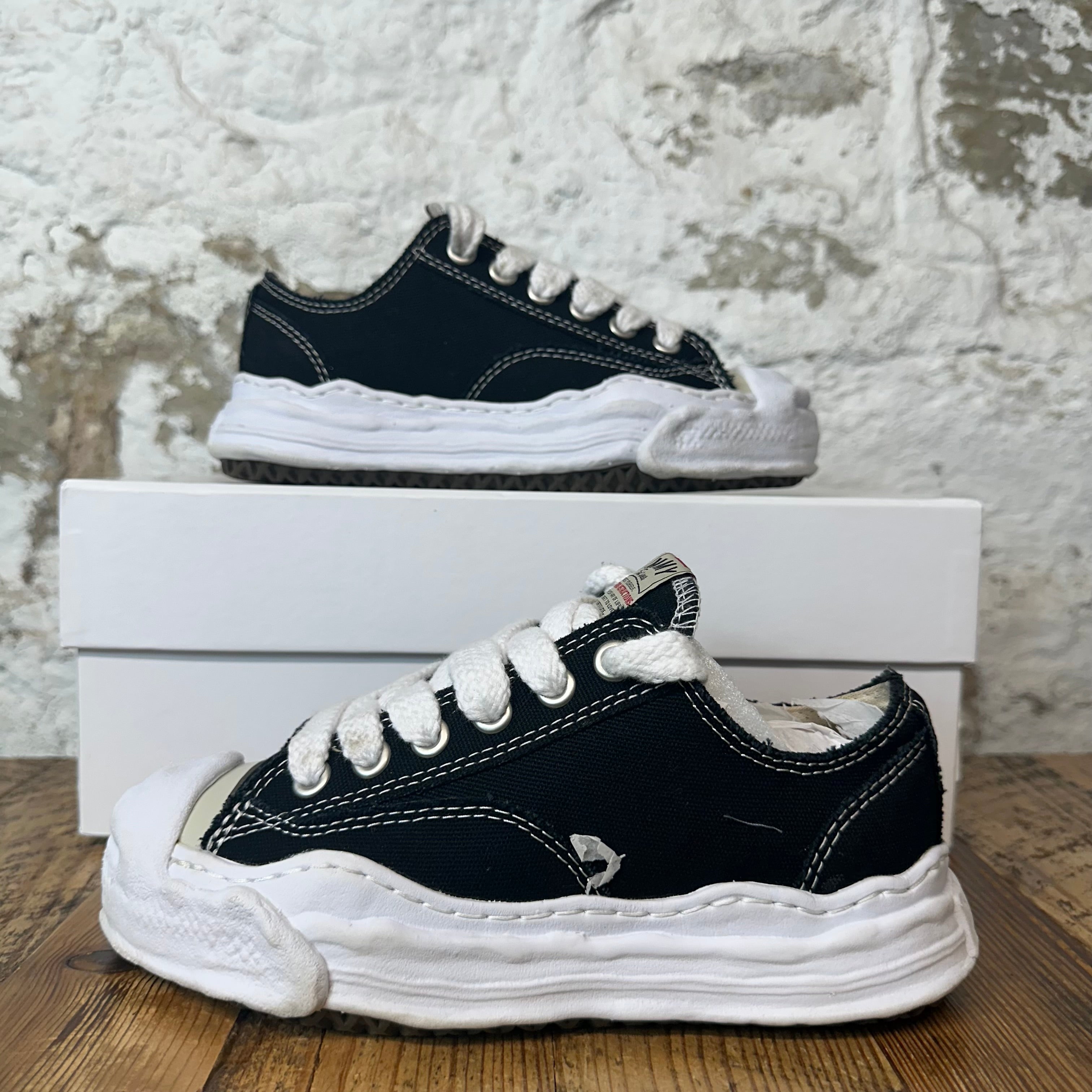 Maison Mihara Black White Hank Sneaker Sz 4.5 (36)