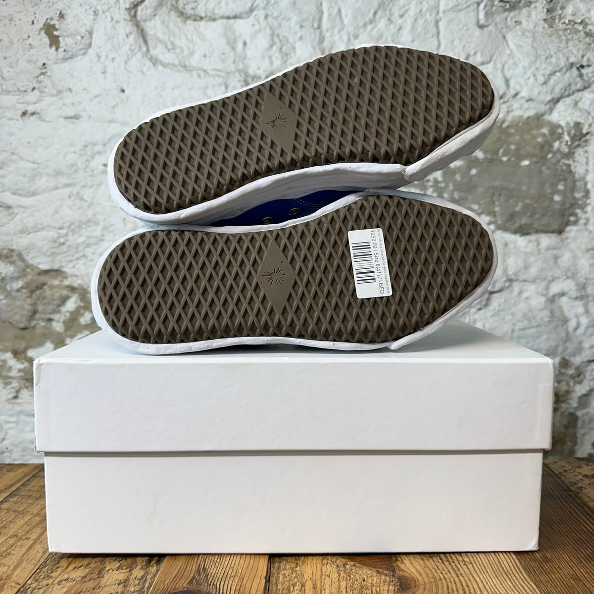 Maison Mihara Blue White Hank Sneaker Sz 8 (41)