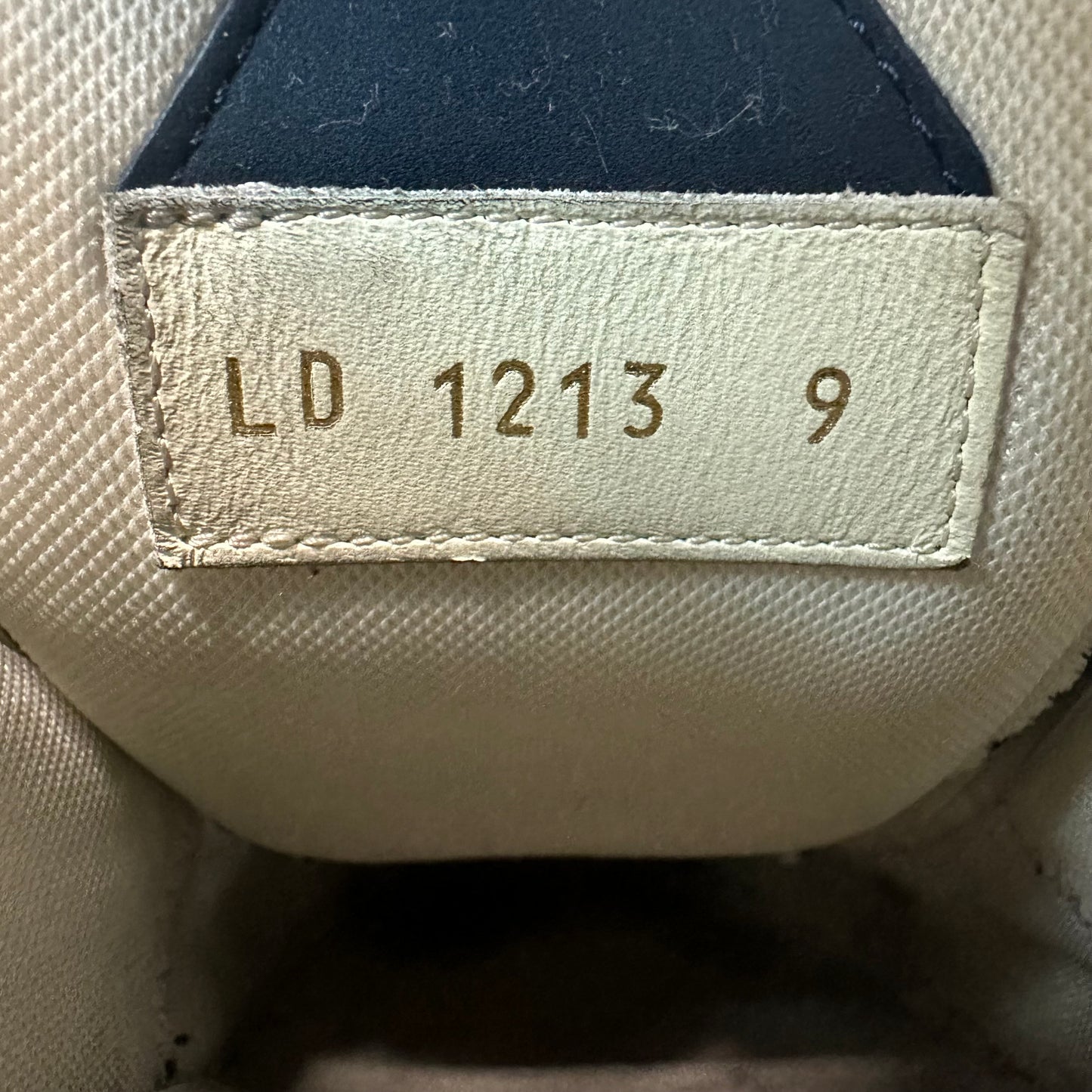 Louis Vuitton Navy White Skate Sneaker Sz 10.5 (9LV)