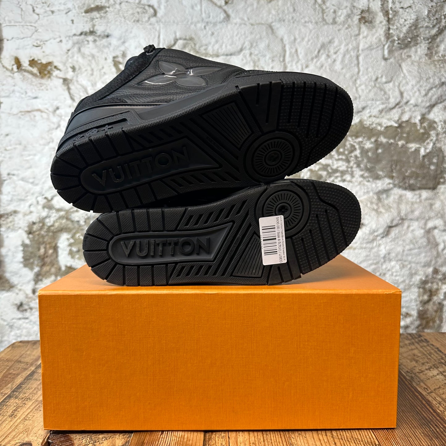Louis Vuitton Triple Black Skate Sneaker Sz 8.5 (7LV)