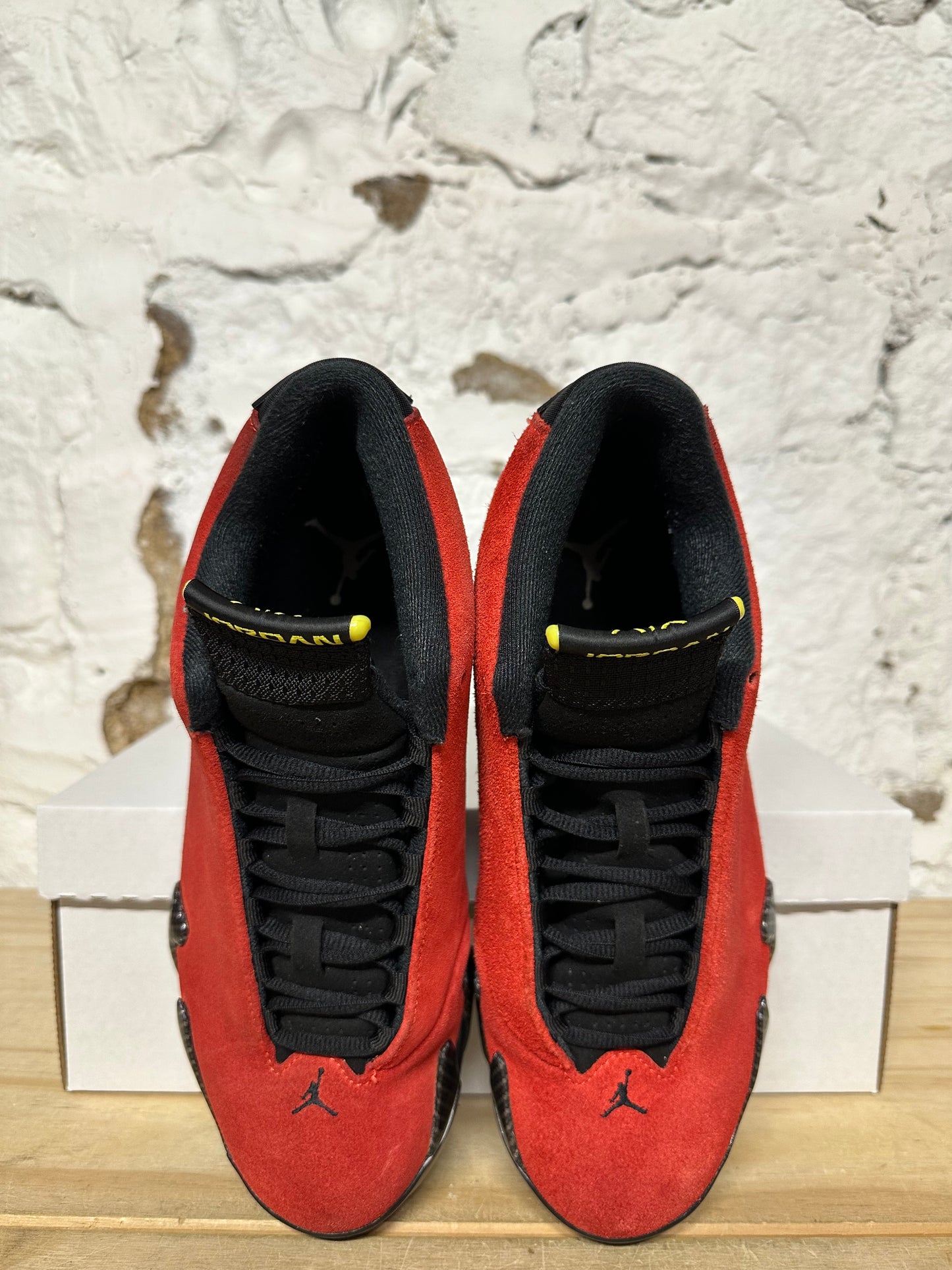 Air Jordan 14 Ferrari Sz 8.5