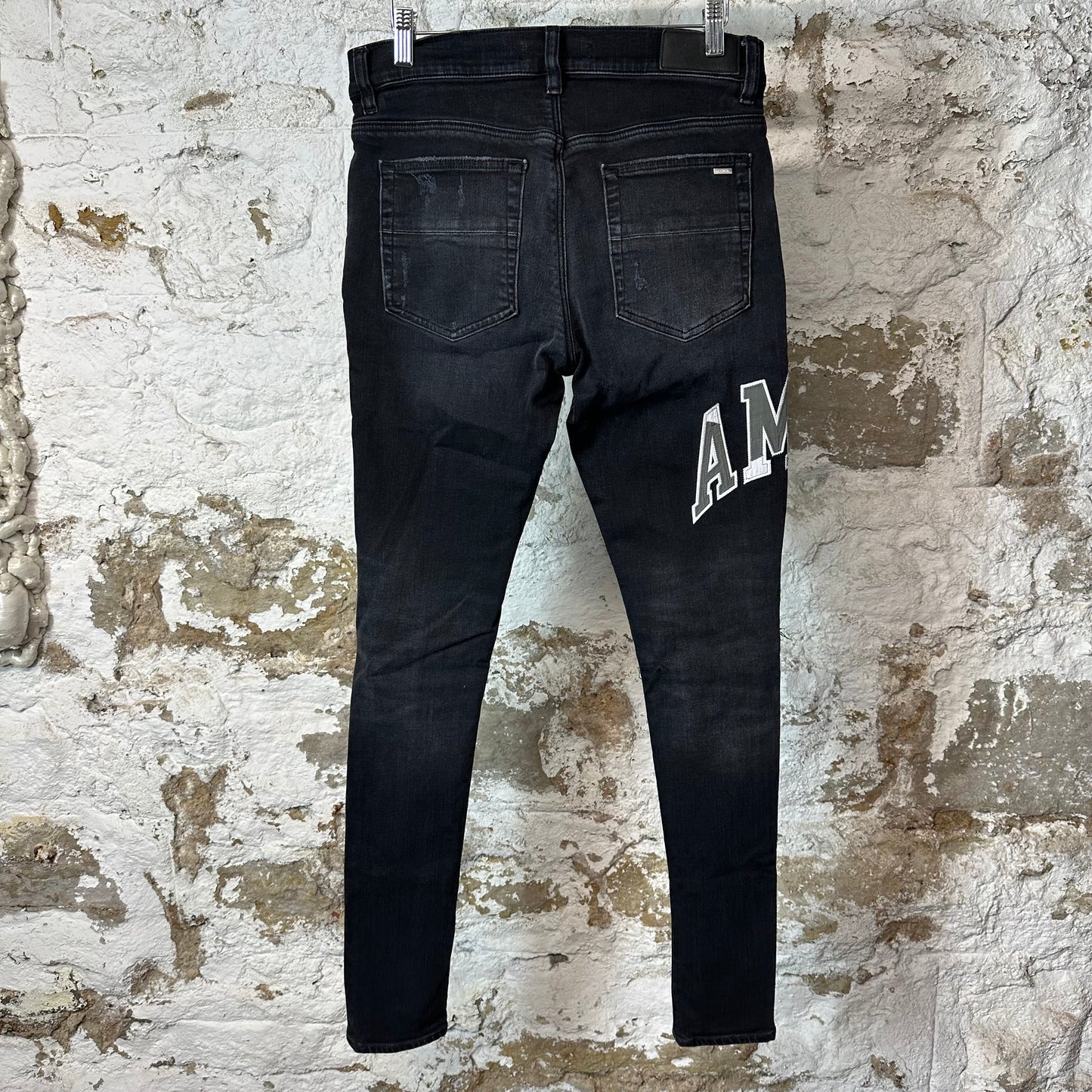 Amiri Vintage Logo Distressed Black Denim Jeans Sz 29
