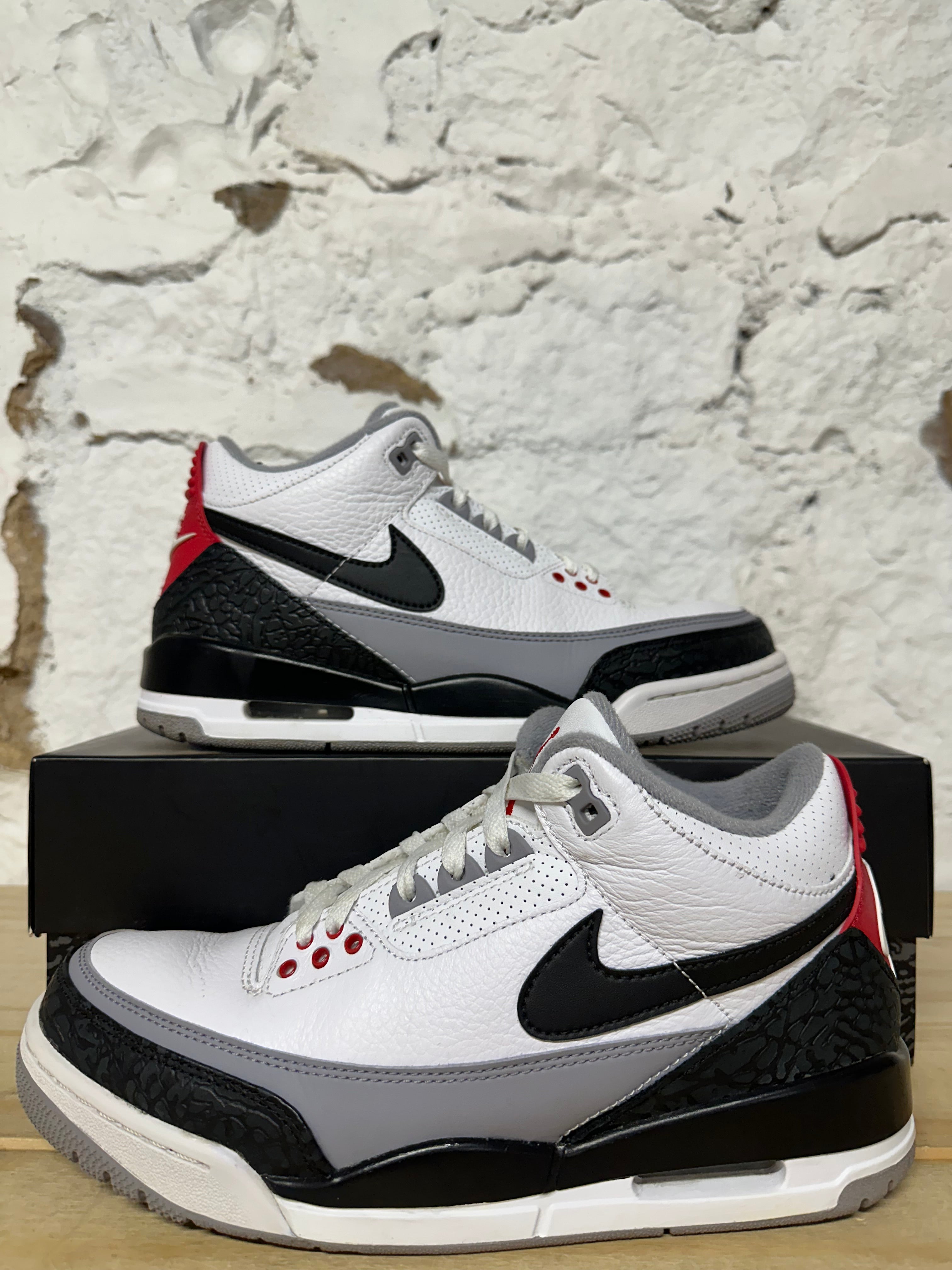 Air Jordan 3 Tinker Hatfield Sz 8