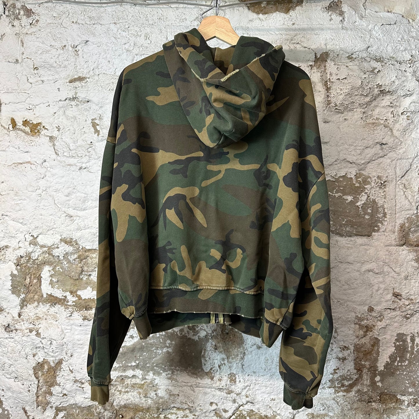 GV Gallery Raspberry Hills Camo Zip Up Hoodie Sz M