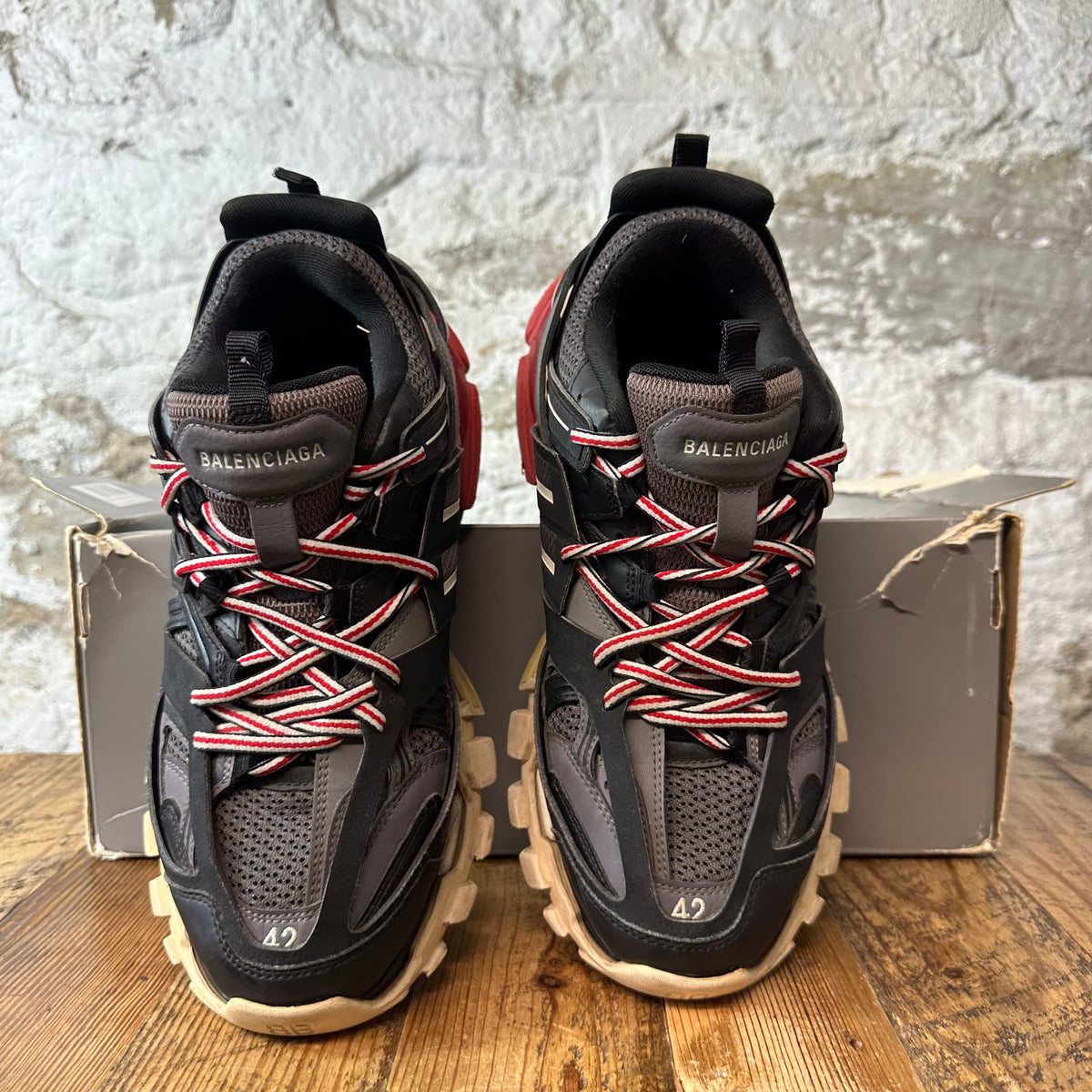 Balenciaga Track Runner Striped Lace Black Red Sneaker Sz 9 (42)