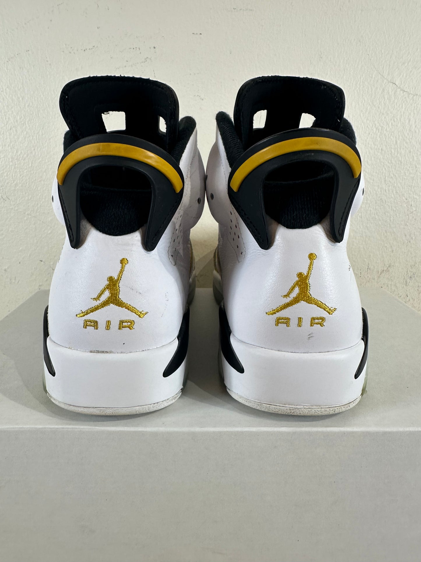 Air Jordan 6 Yellow Ochre Sz 8