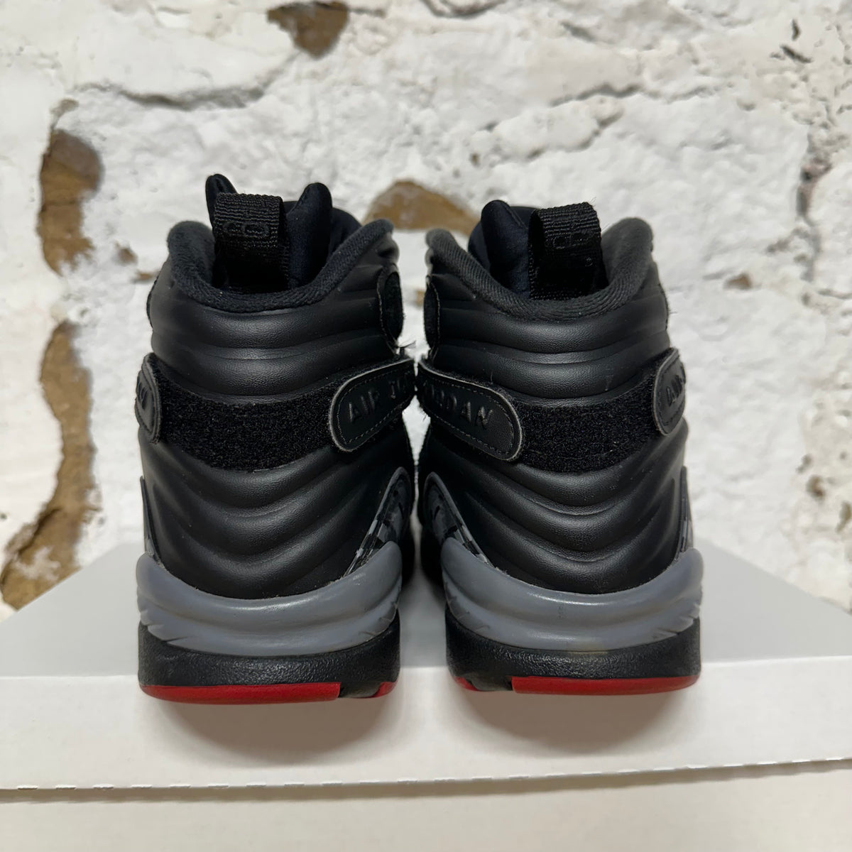 Air Jordan 8 Black Cement Sz 8.5