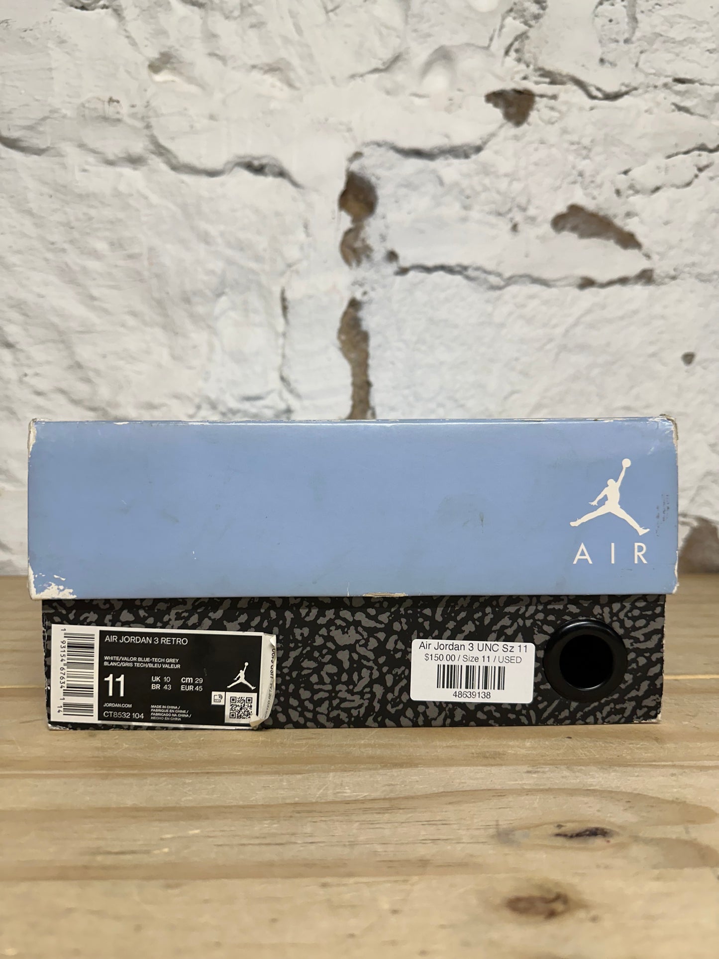 Air Jordan 3 UNC Sz 11