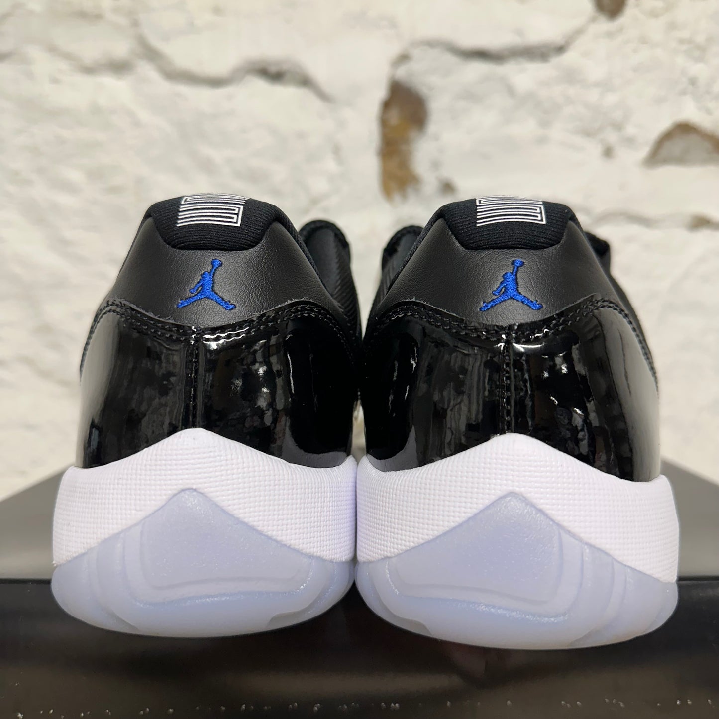 Air Jordan 11 Low Space Jam Sz 10