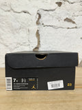 Air Jordan 12 Bordeaux Sz 7Y