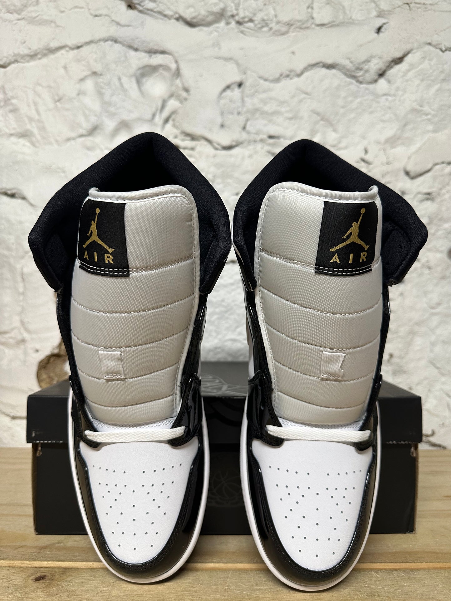 Air Jordan 1 Mid Patent Black White Gold Sz 14 DS