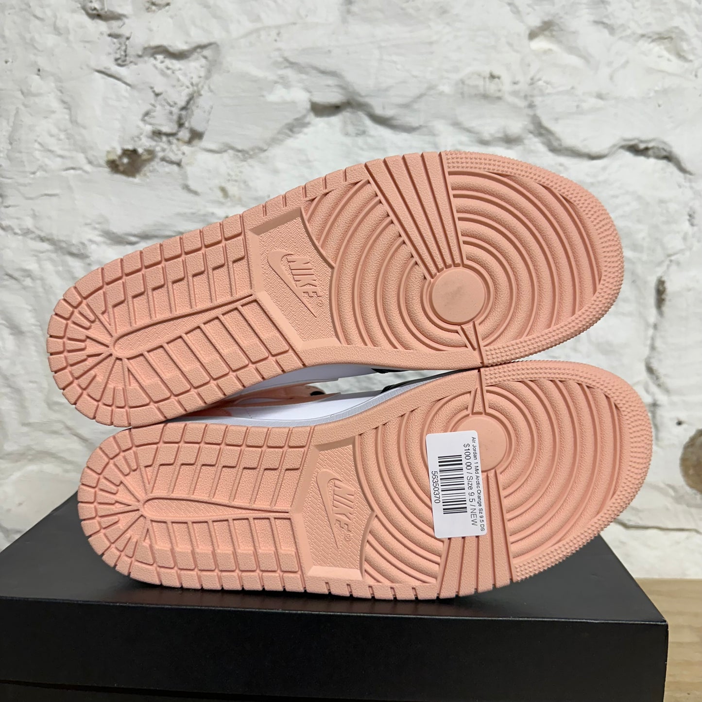 Air Jordan 1 Mid Arctic Orange Sz 9.5 DS