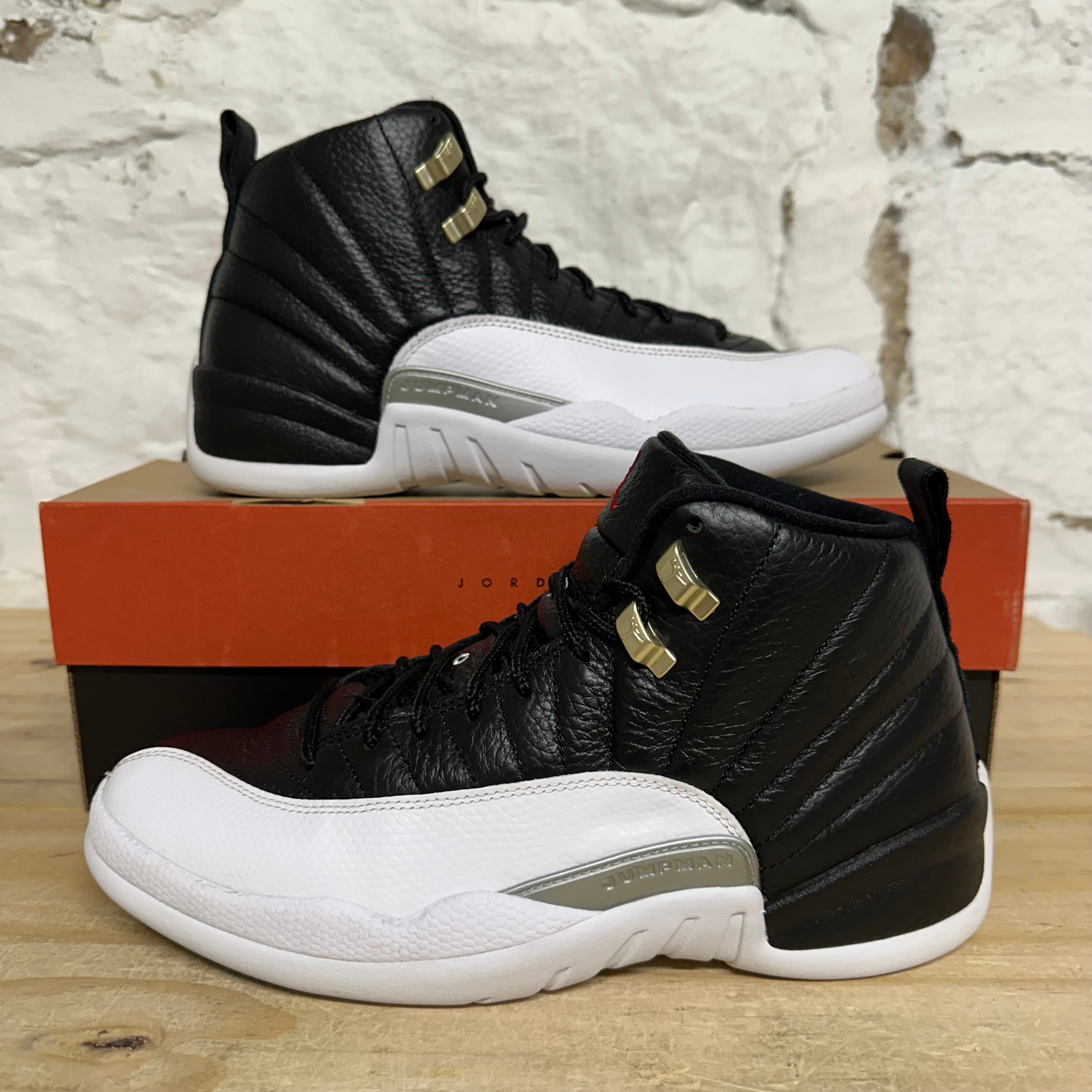 Air Jordan 12 Playoffs Sz 8.5