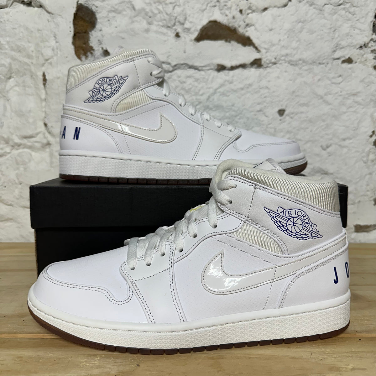 Air Jordan 1 Mid Pure White Sz 9 DS