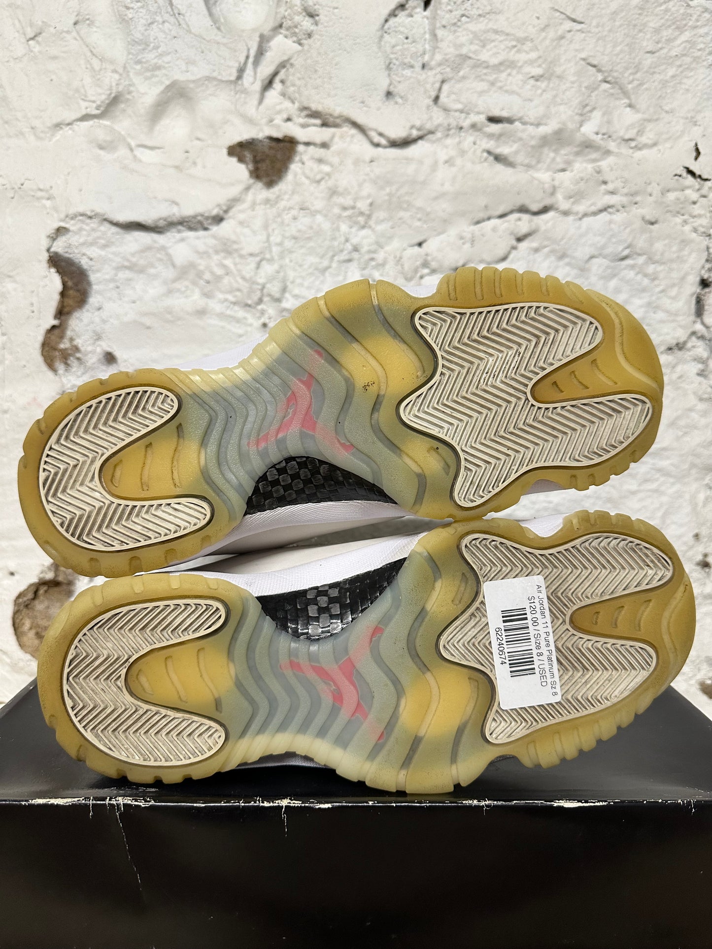 Air Jordan 11 Pure Platinum Sz 8