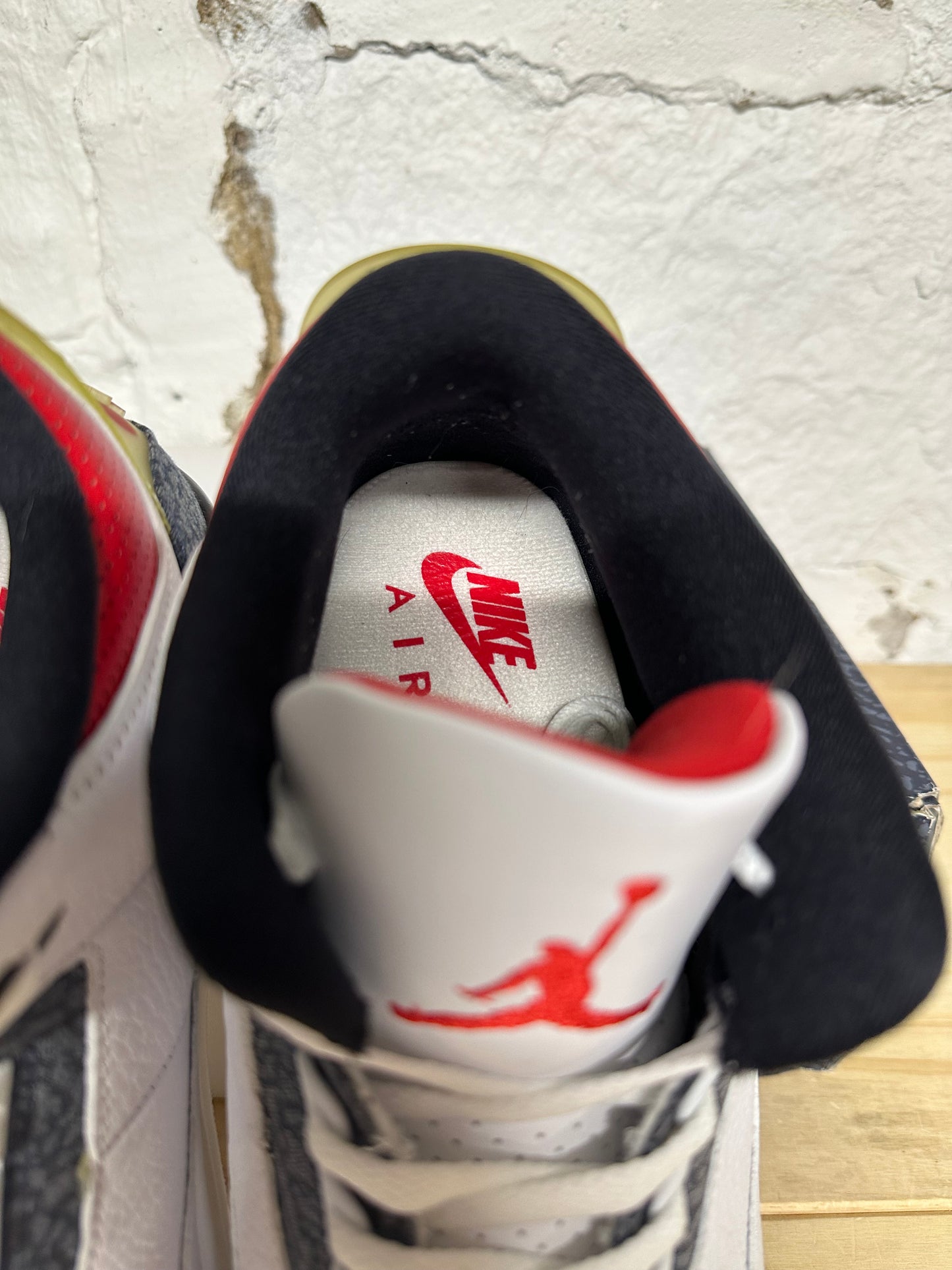Air Jordan 3 Fire Red Denim Sz 12