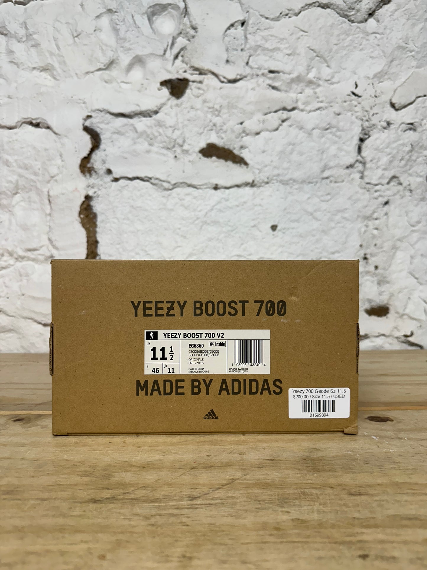 Yeezy 700 Geode Sz 11.5