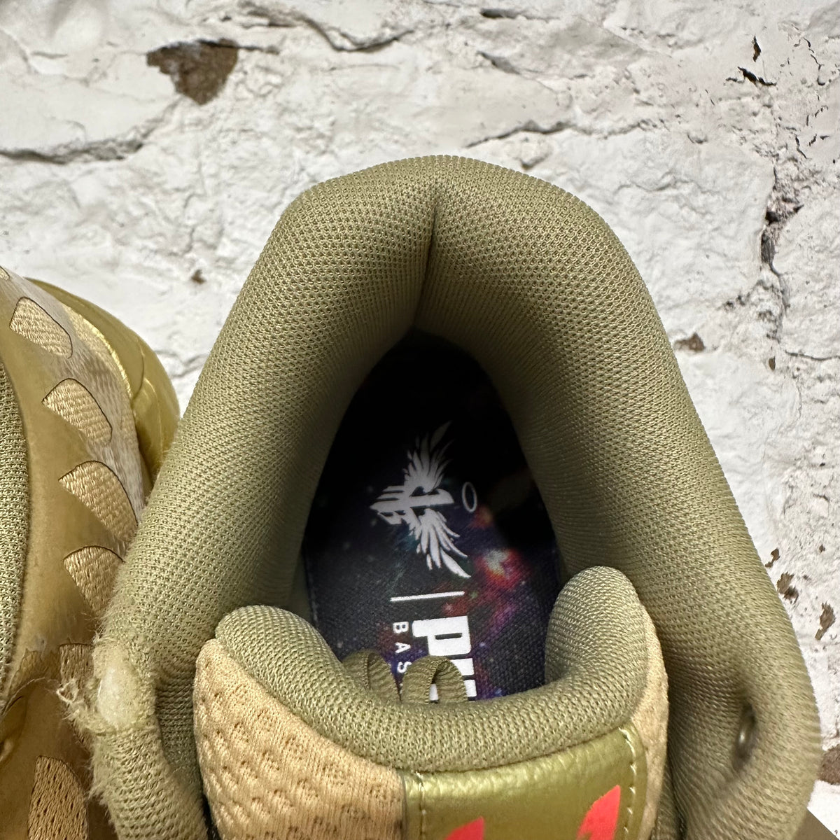 Puma Lamelo Ball MB.01 Golden Child Sz 12