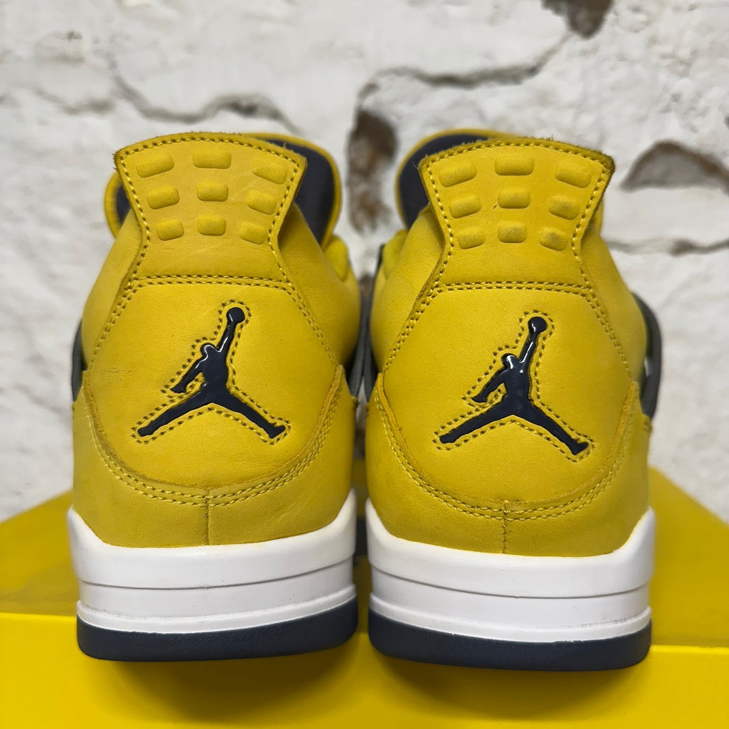 Air Jordan 4 Lightning (2021) Sz 13