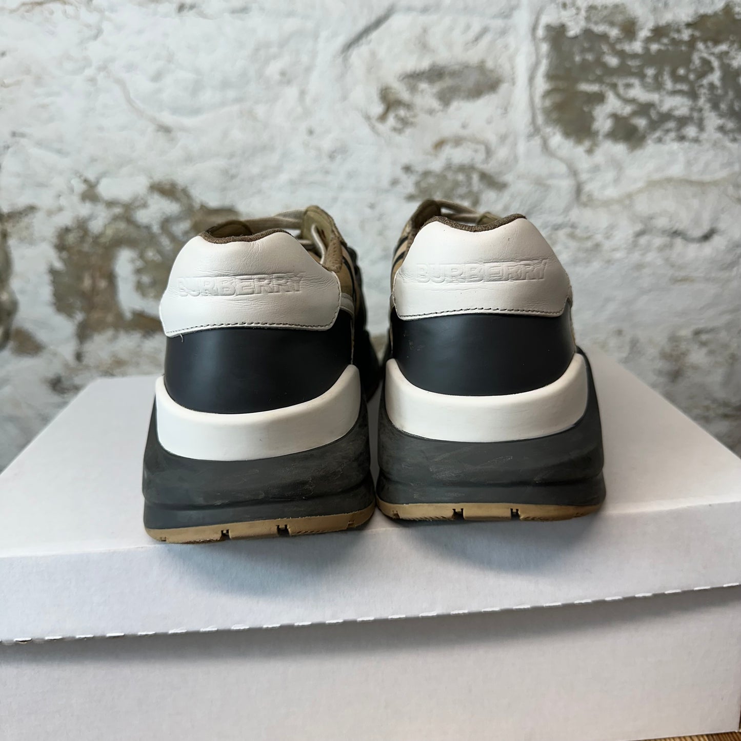 Burberry Ramsey Tan Plaid Grey Sneaker Sz 11 (44)