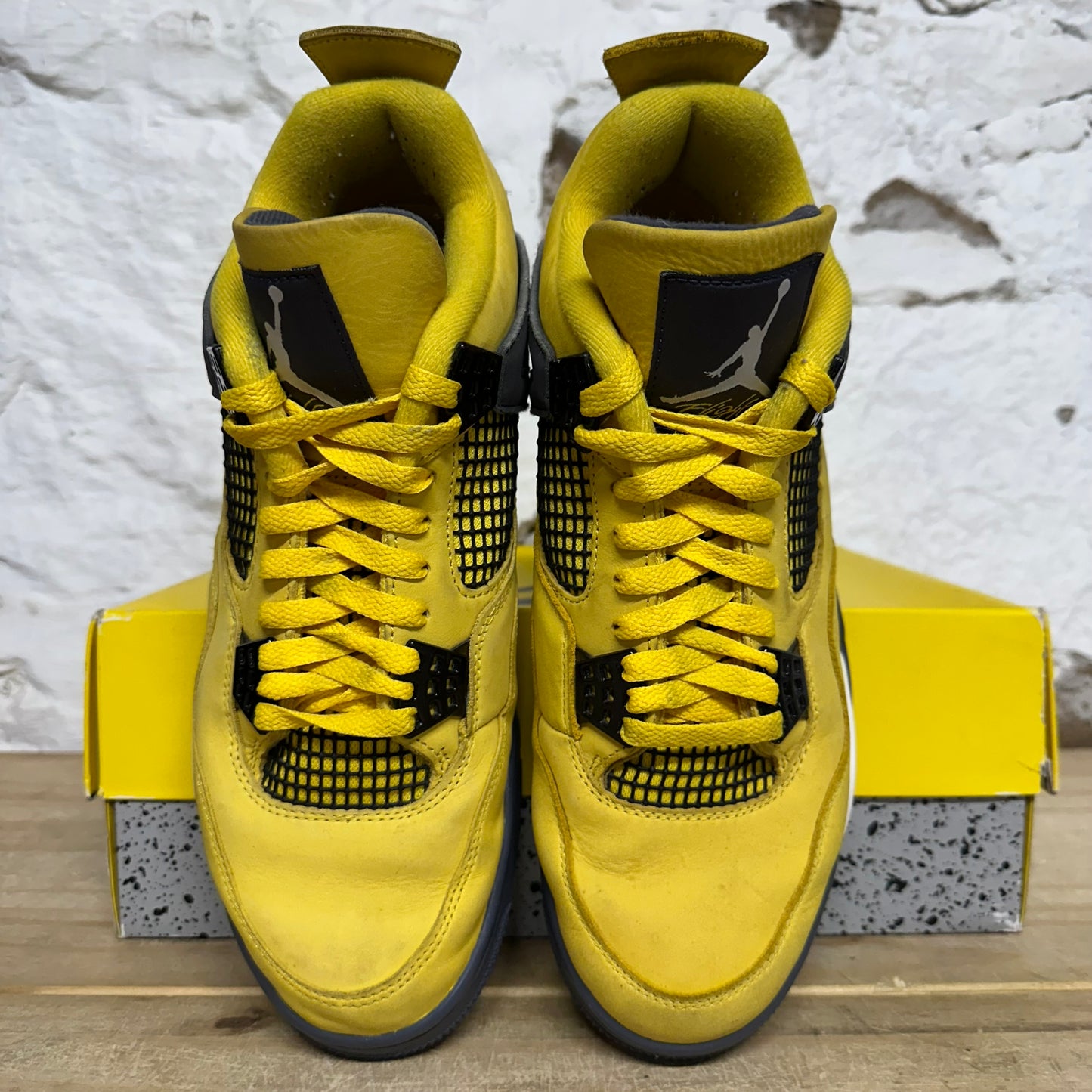 Air Jordan 4 Lightning Sz 10.5