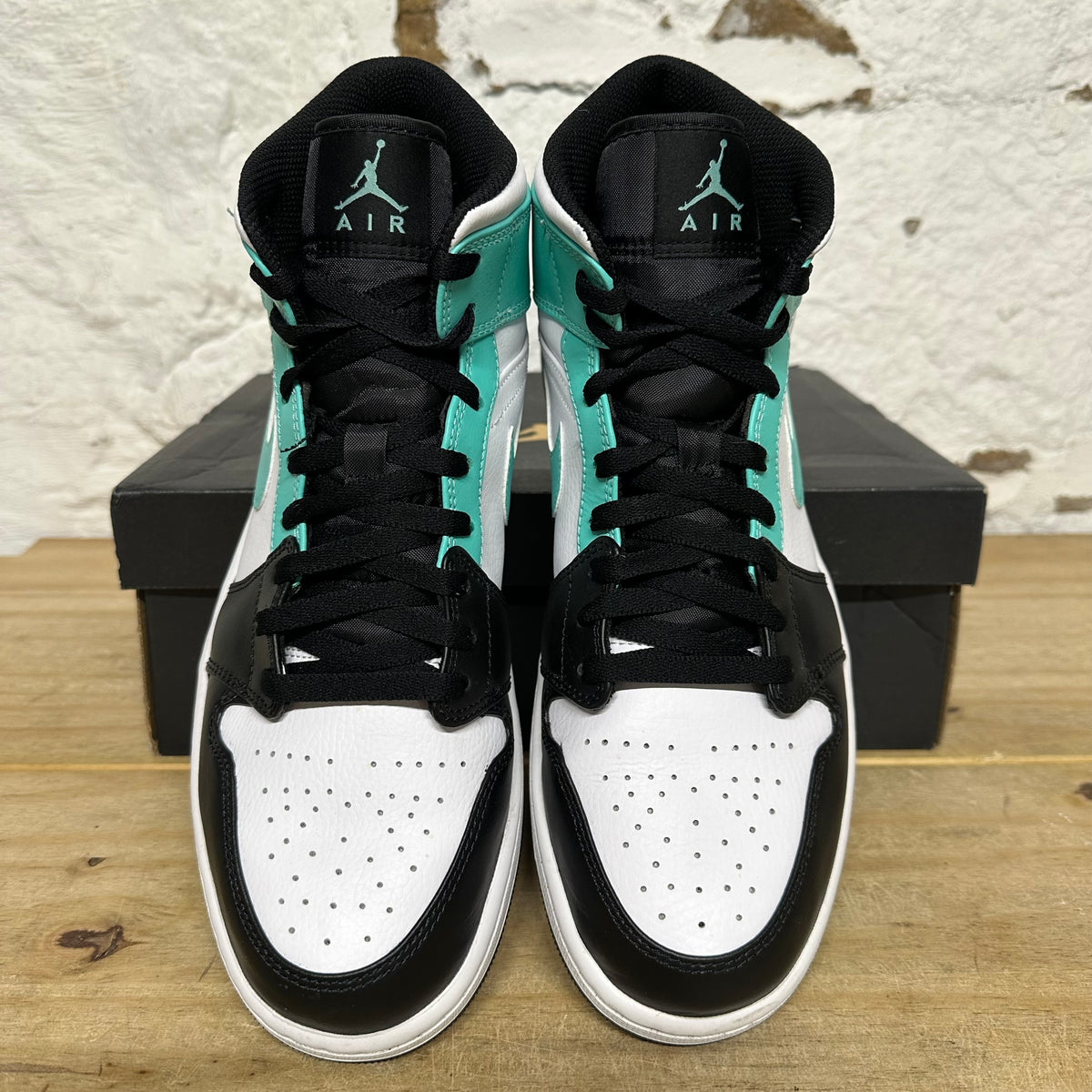 Air Jordan 1 Mid Tropical Twist Igloo Sz 12