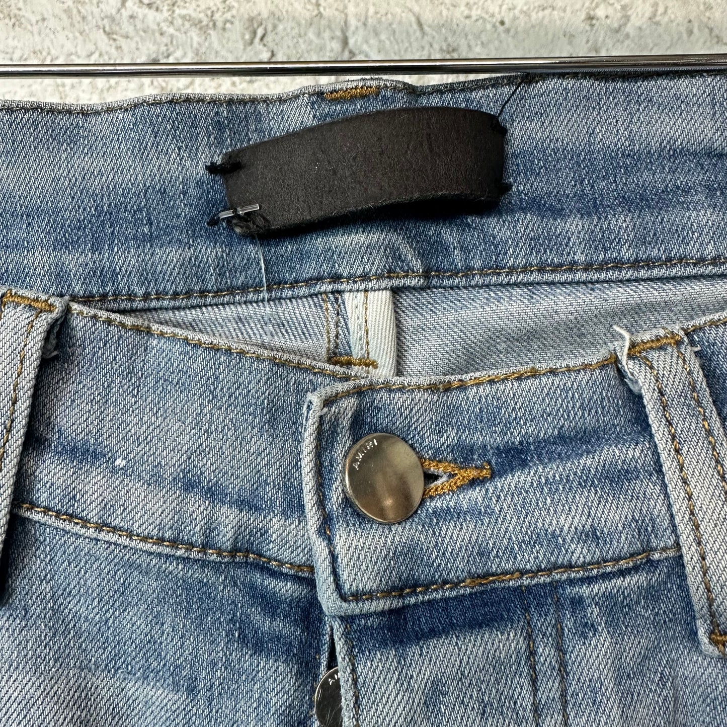 Amiri Black Old English Spell Blue Denim Jeans Sz 30
