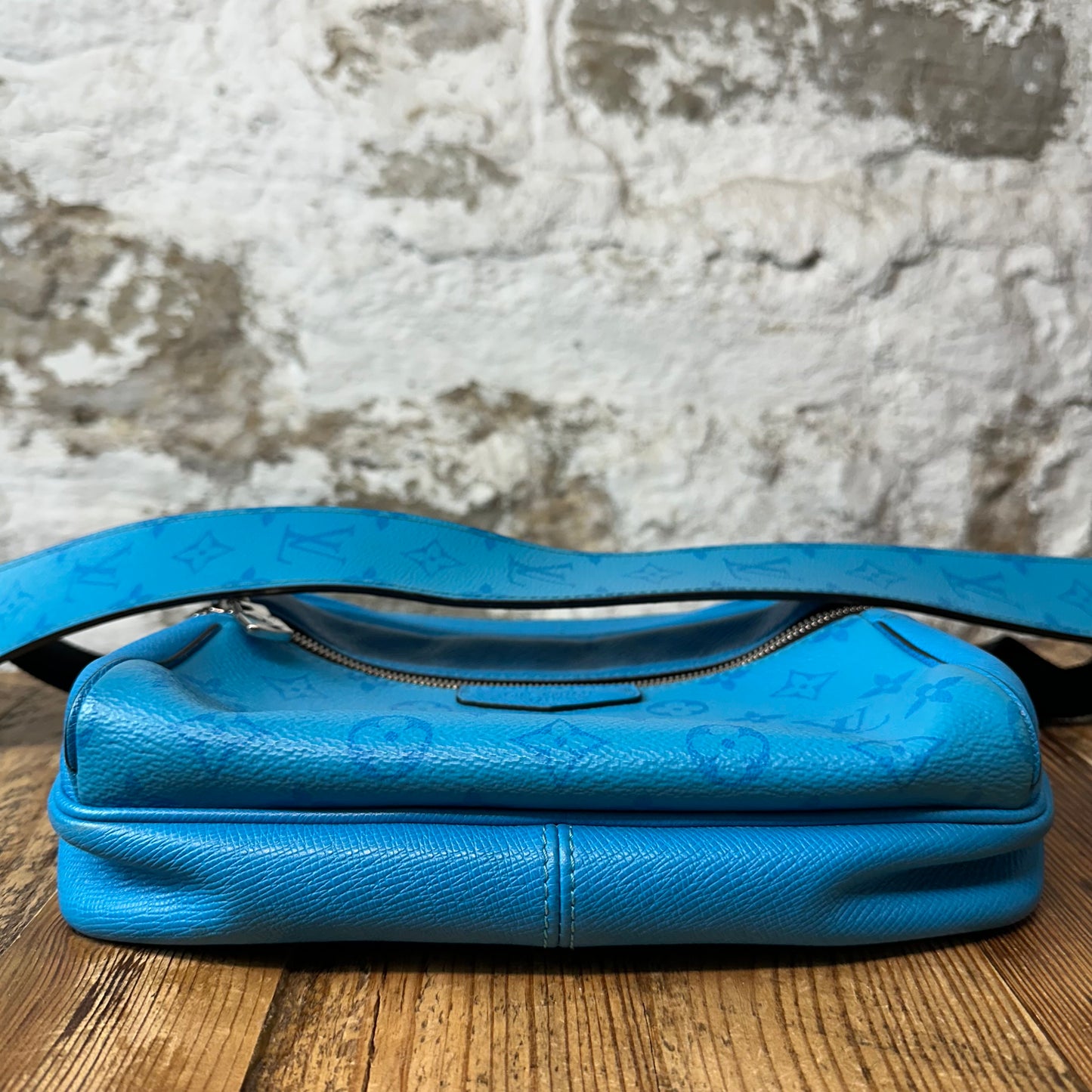 Louis Vuitton Taurillon Turquoise Messenger Bag