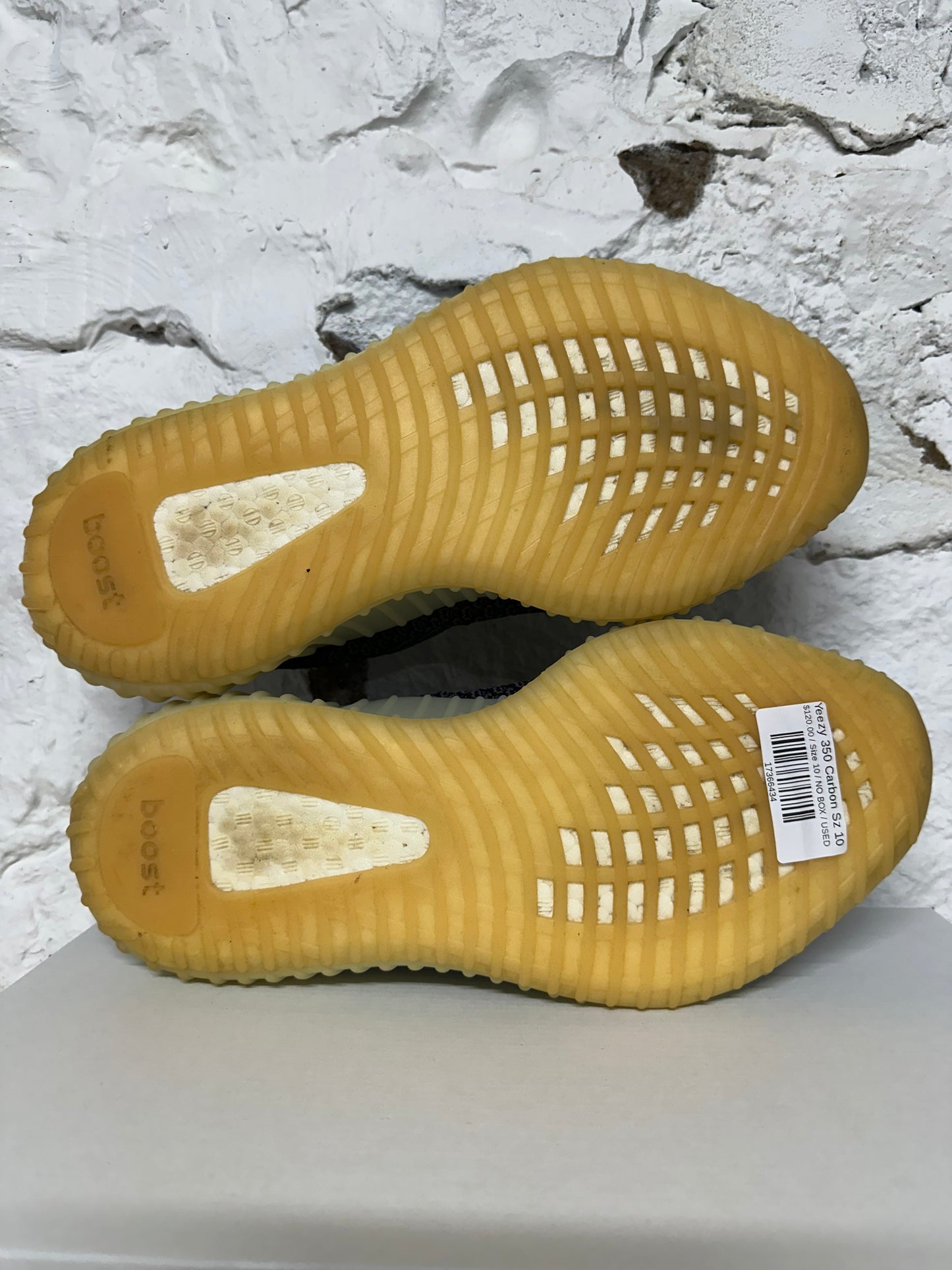 Yeezy 350 Carbon Sz 10